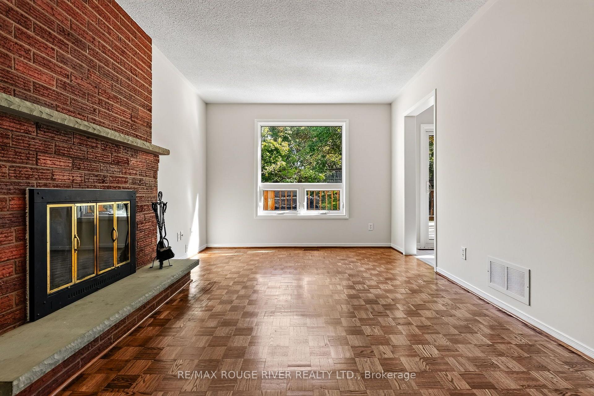 Photo 26 of 1211 Engel Court, Pickering, West Shore — HOMEH