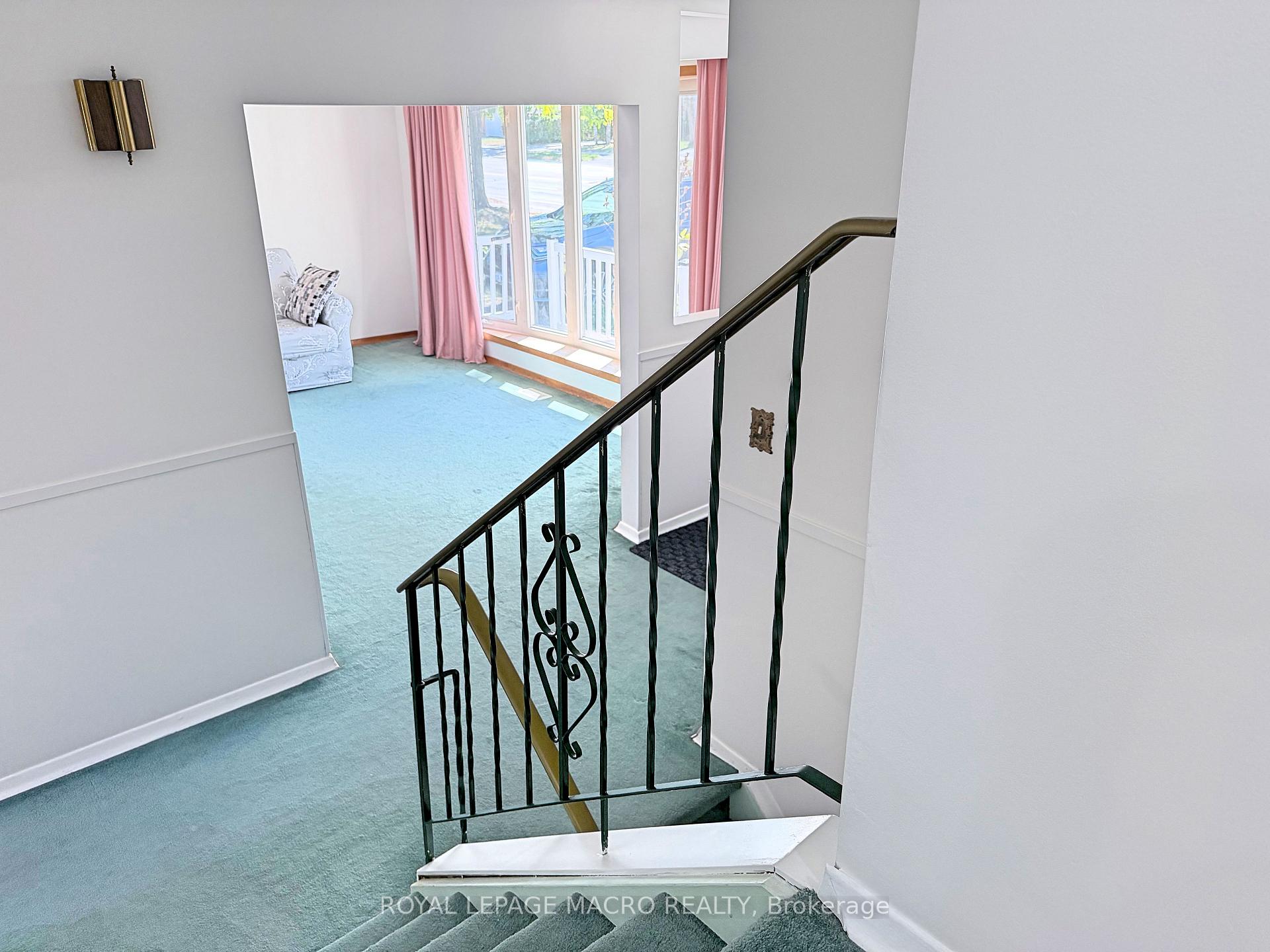 Photo 12 of 607 Walkers Line, Burlington, Shoreacres — HOMEH