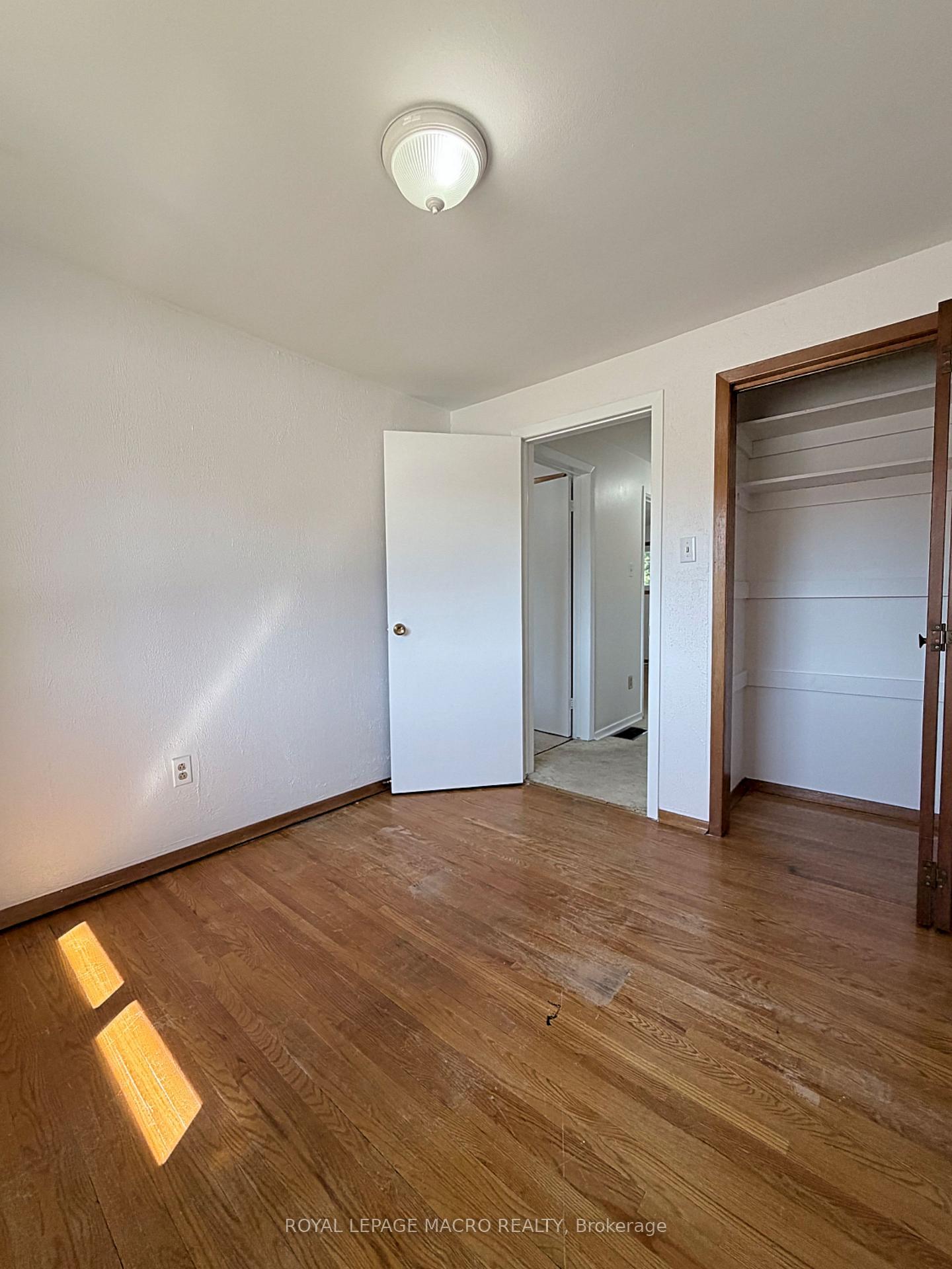 Photo 18 of 607 Walkers Line, Burlington, Shoreacres — HOMEH