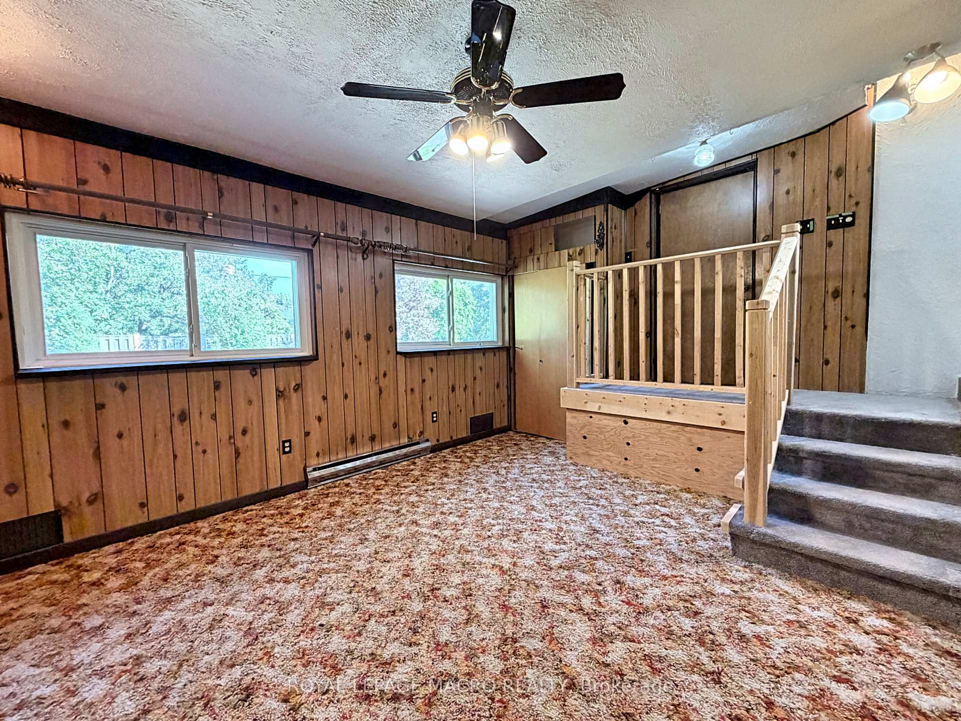 Photo 29 of 607 Walkers Line, Burlington, Shoreacres — HOMEH