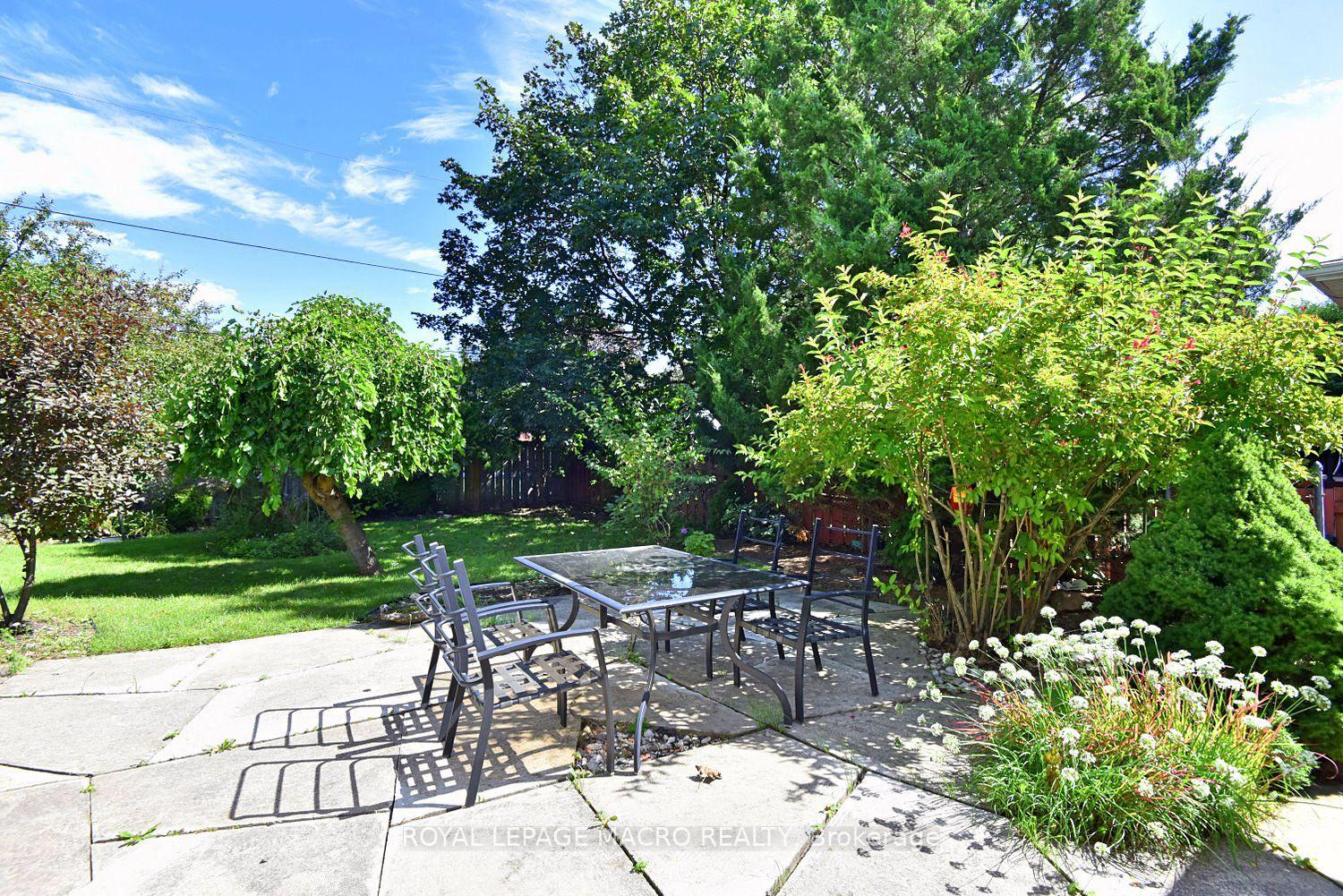 Photo 32 of 607 Walkers Line, Burlington, Shoreacres — HOMEH