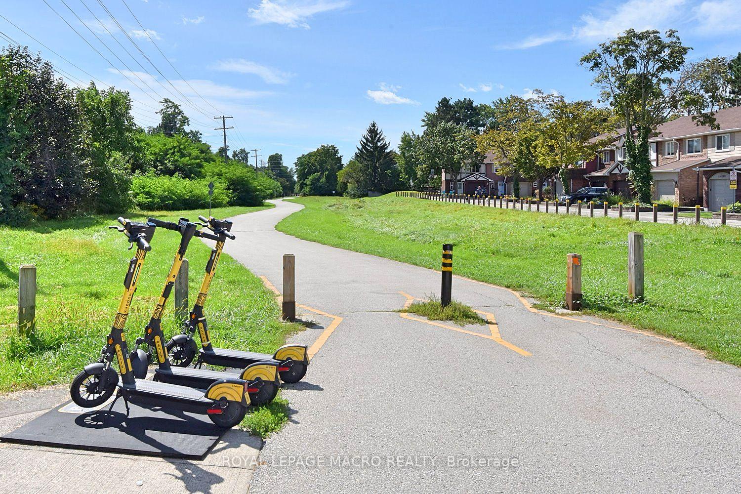 Photo 42 of 607 Walkers Line, Burlington, Shoreacres — HOMEH