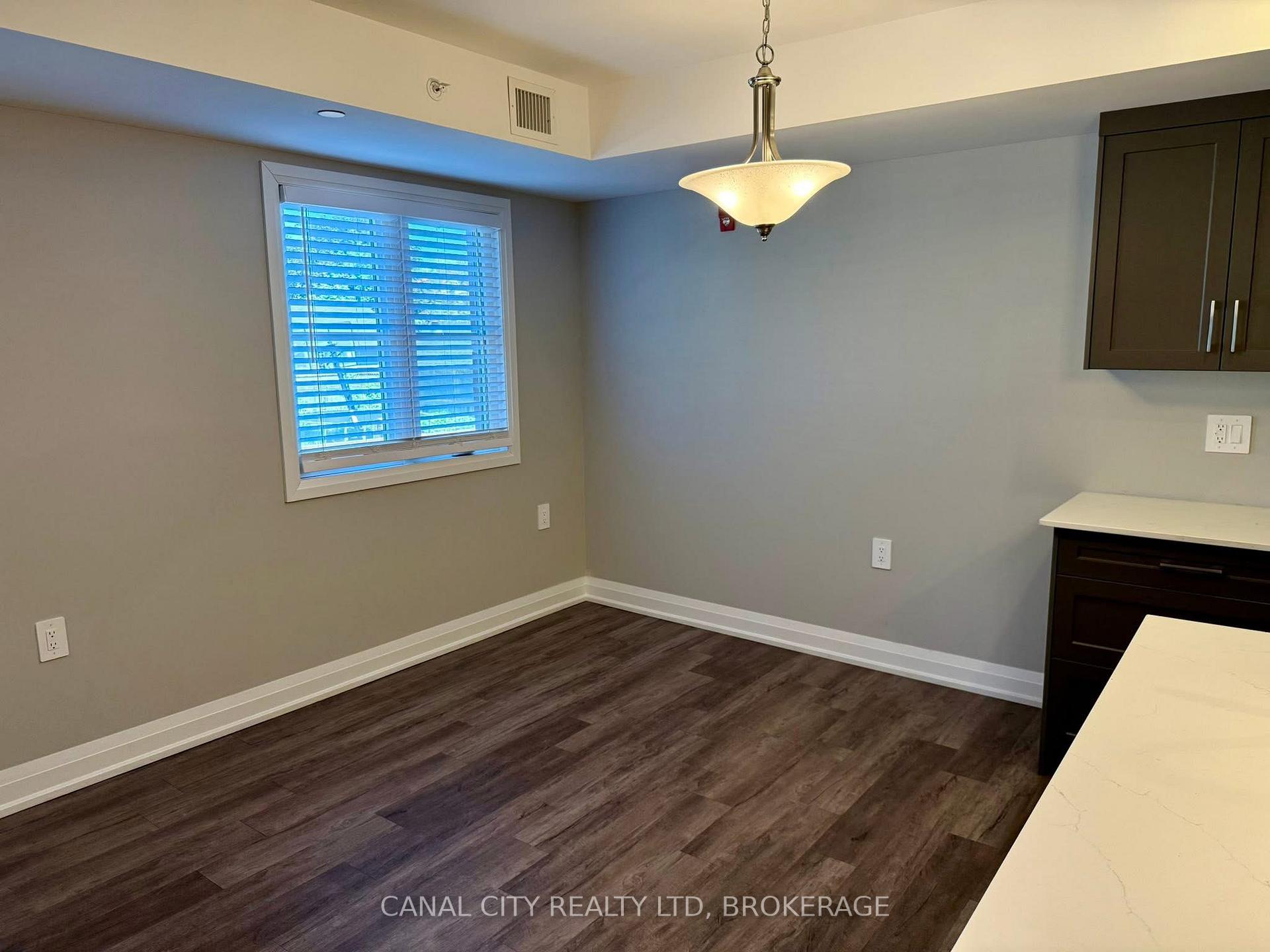 Photo 10 of Unit 4, 6 Ann Street, Thorold, Thorold Downtown — HOMEH