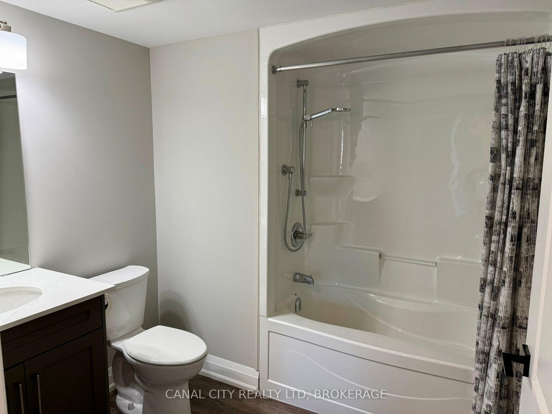 Photo 13 of Unit 4, 6 Ann Street, Thorold, Thorold Downtown — HOMEH