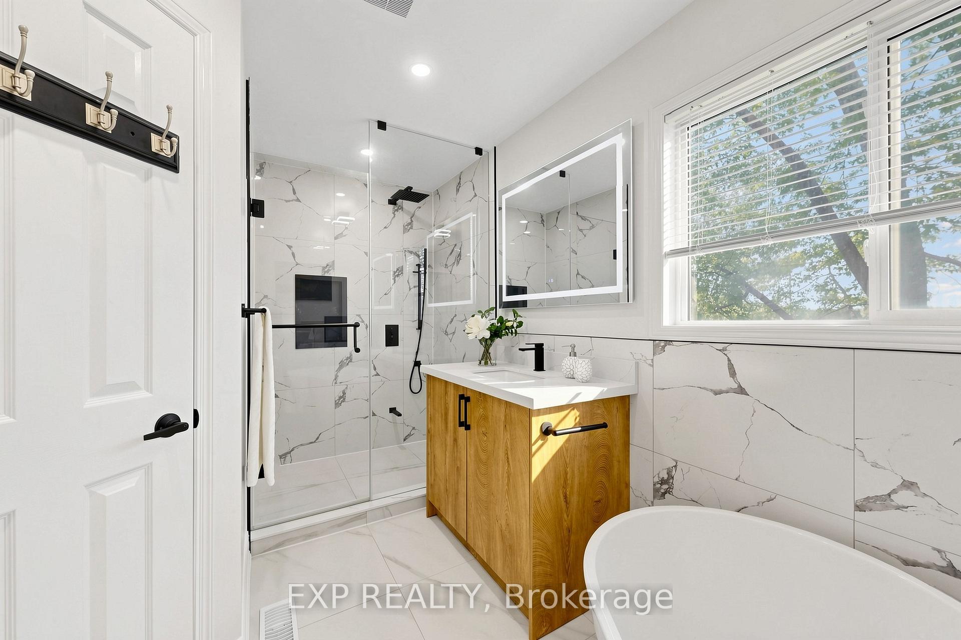 Photo 16 of 106 Smales Drive, Ajax, Central — HOMEH