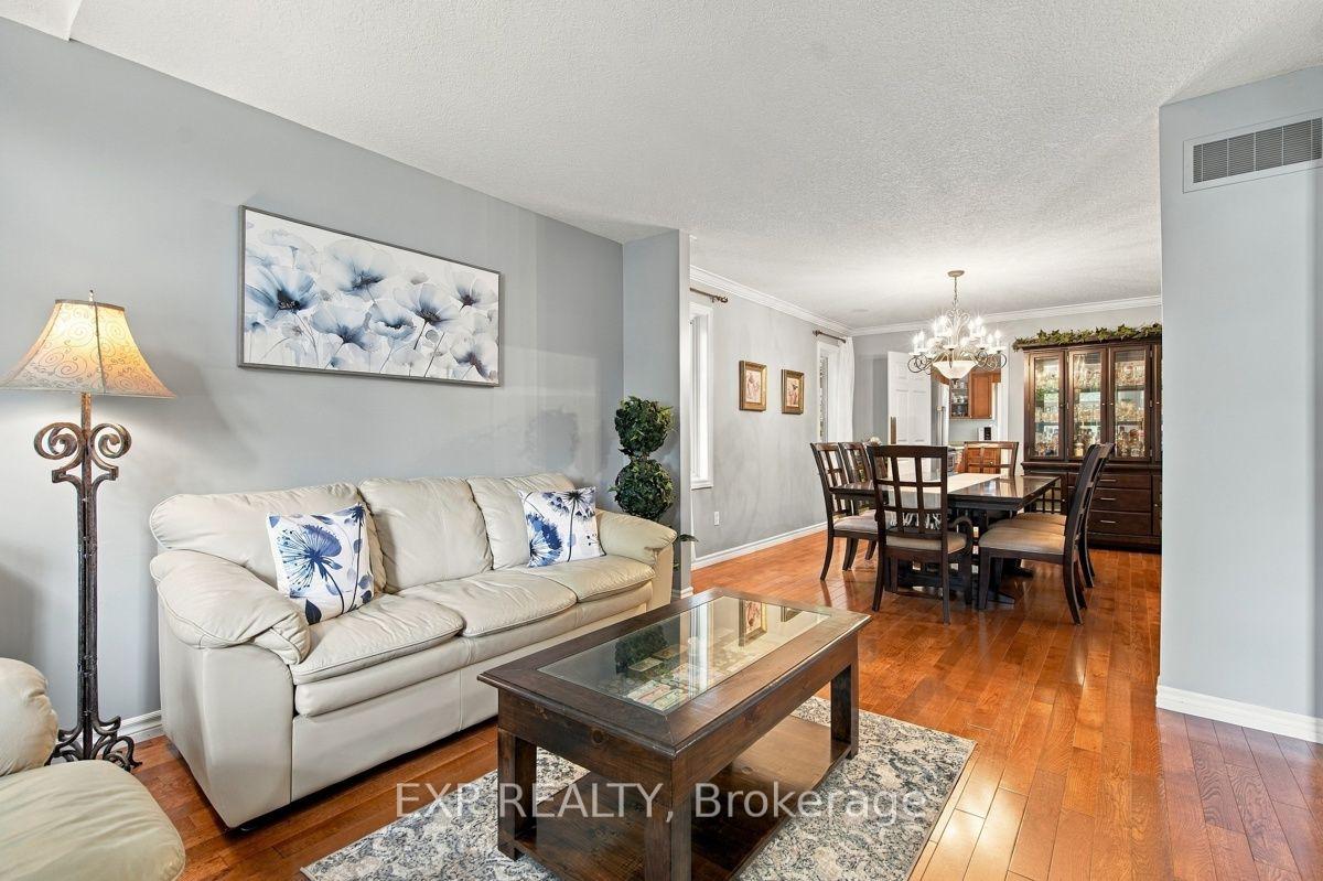 Photo 4 of 281 Chambers Avenue, London, North B — HOMEH