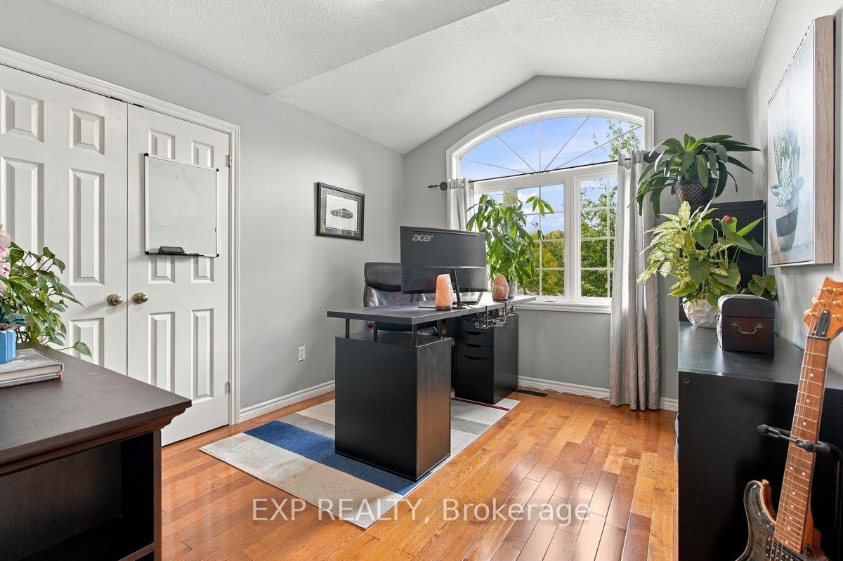 Photo 21 of 281 Chambers Avenue, London, North B — HOMEH