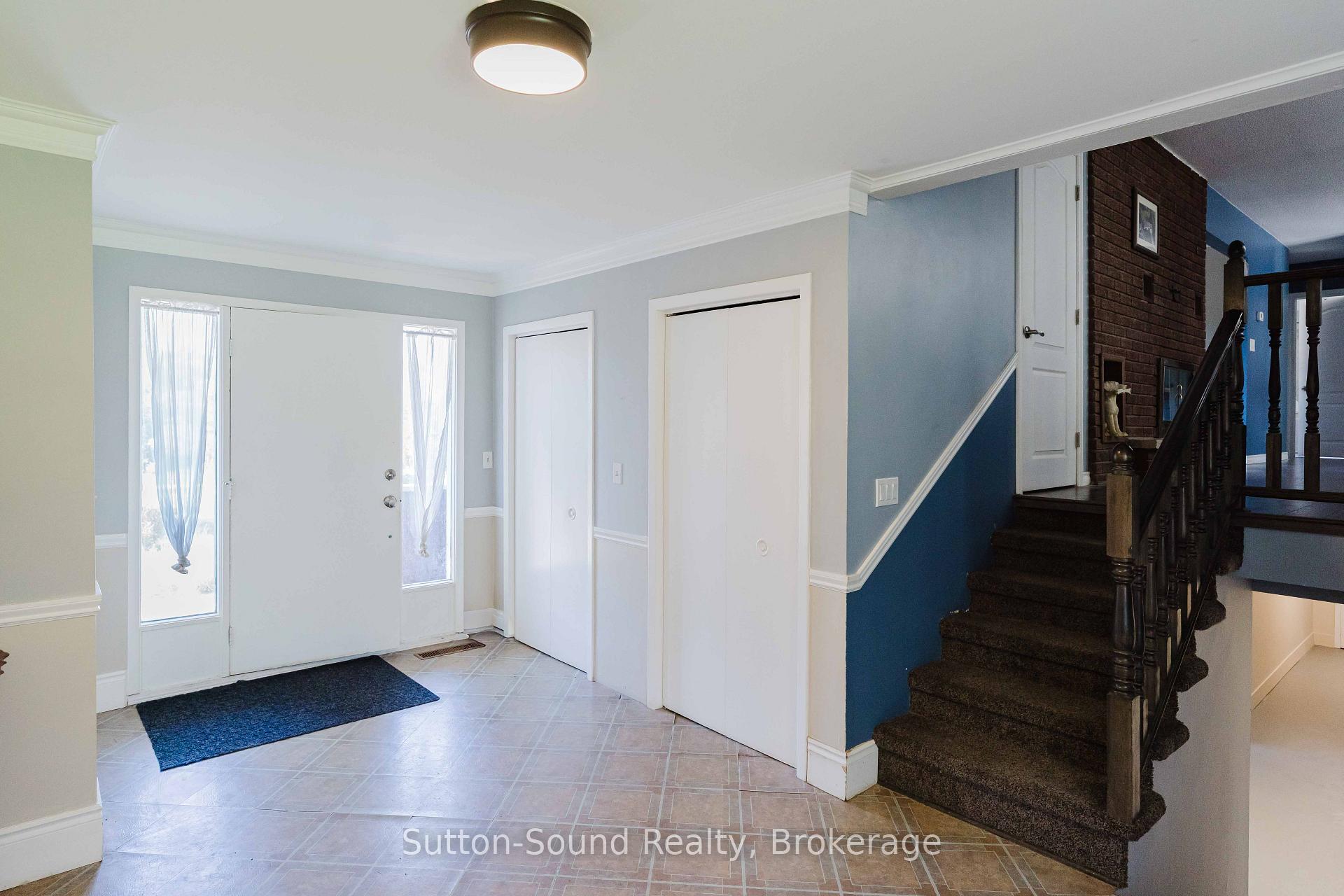 Photo 4 of 130 Cearview Crescent, Meaford — HOMEH