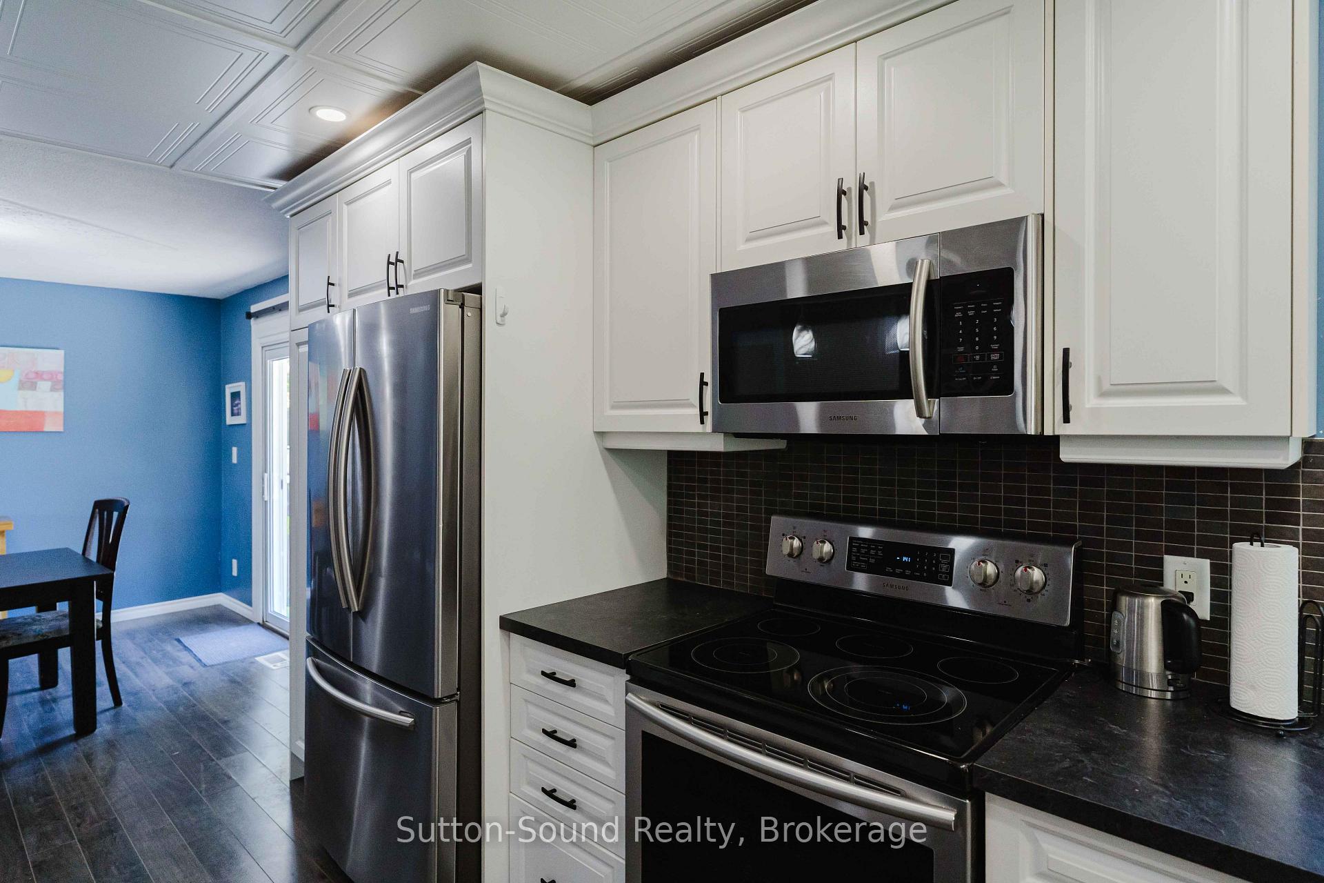Photo 9 of 130 Cearview Crescent, Meaford — HOMEH