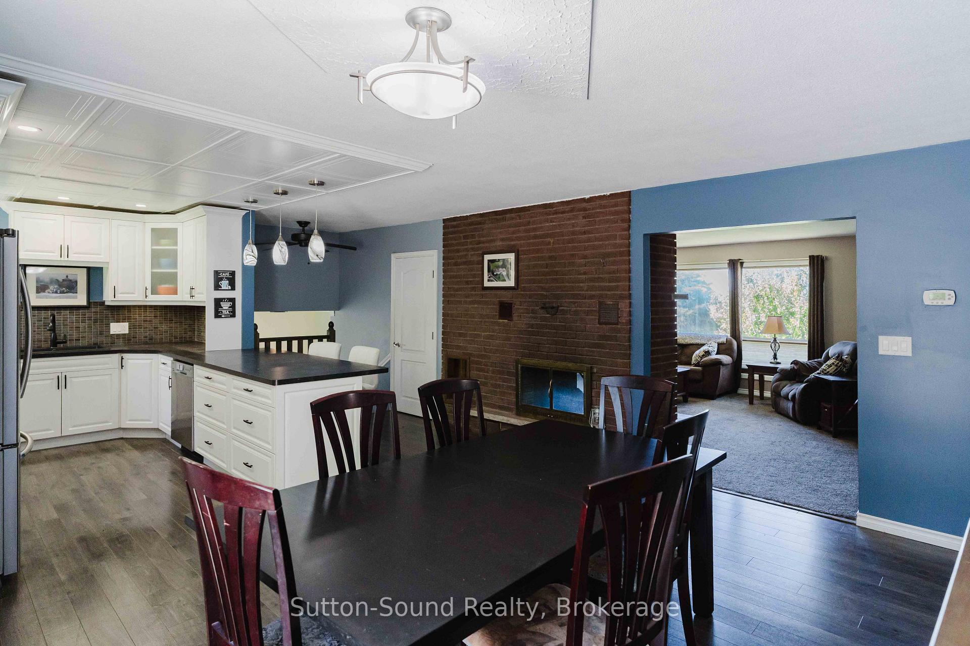 Photo 10 of 130 Cearview Crescent, Meaford — HOMEH