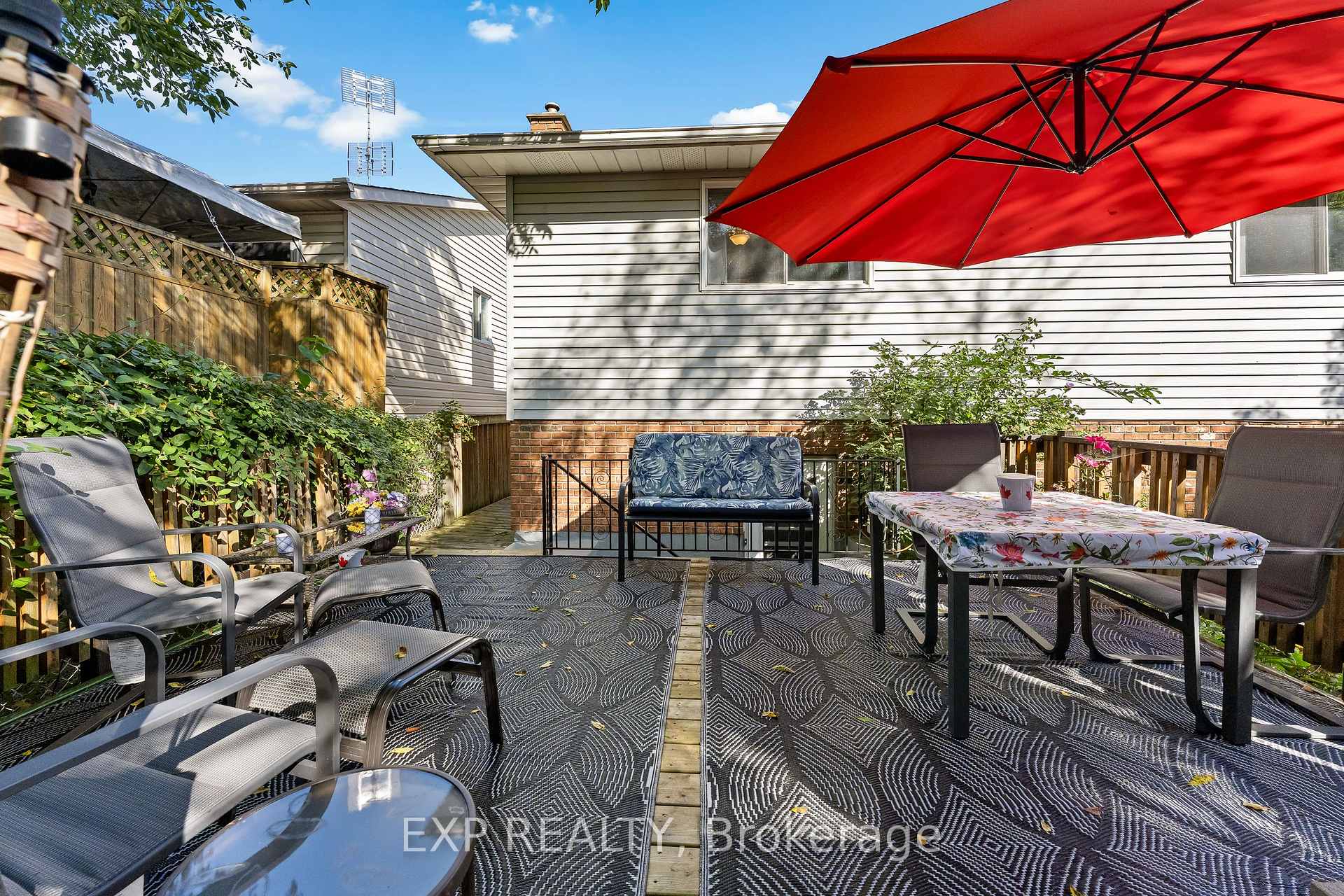 Photo 28 of 124 St Augustine Drive, St. Catharines, Secord Woods — HOMEH