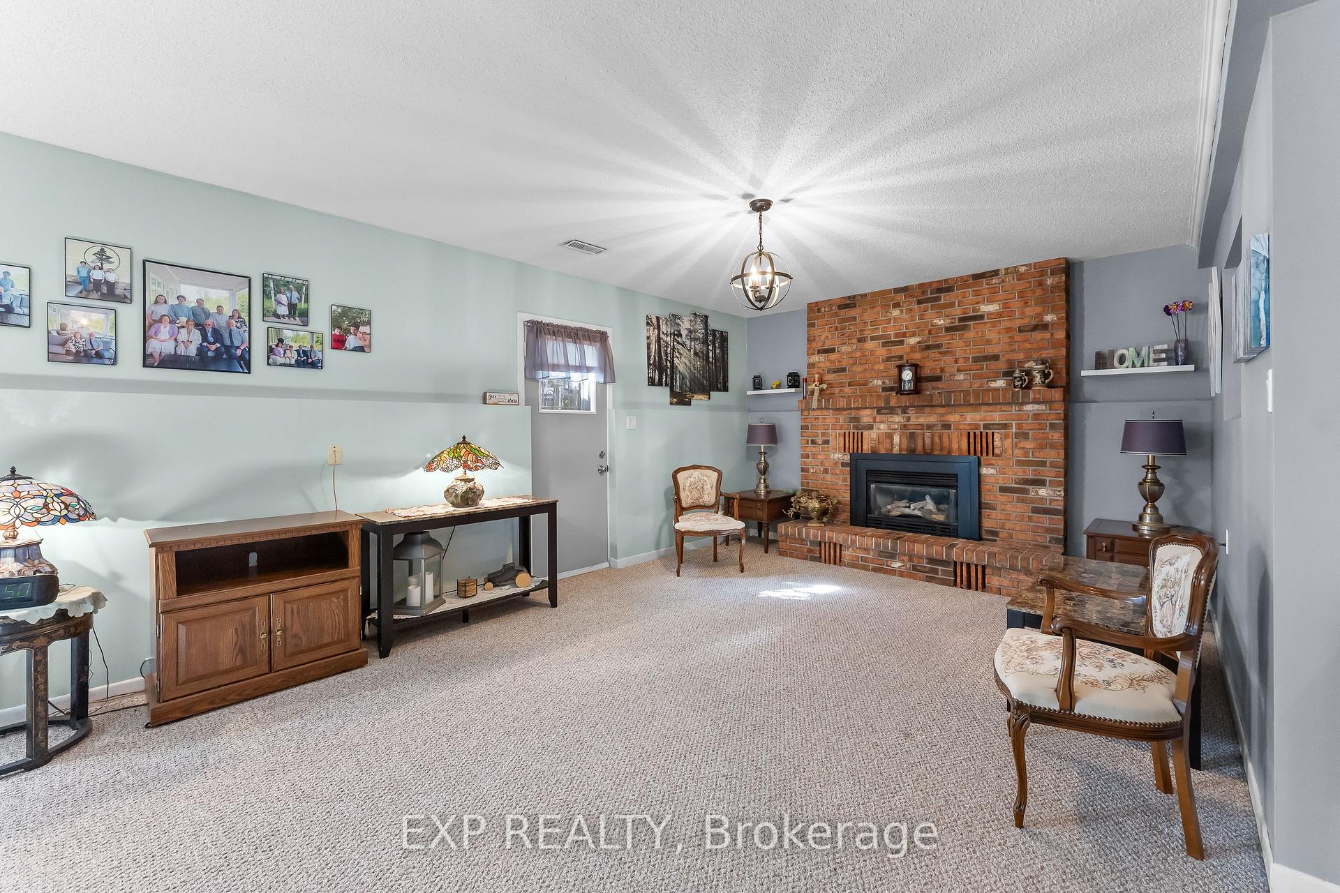 Photo 37 of 124 St Augustine Drive, St. Catharines, Secord Woods — HOMEH