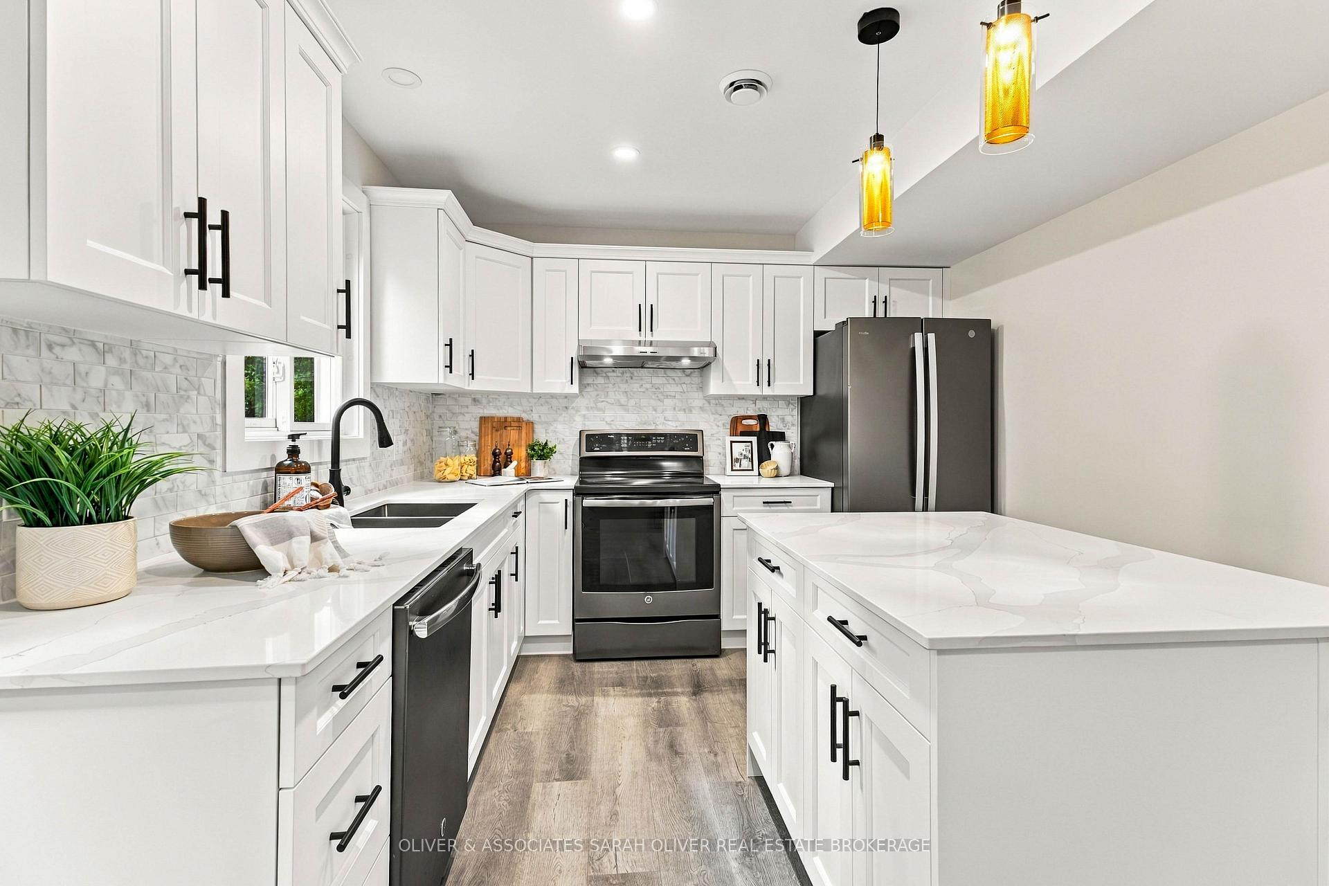 Photo 12 of 95 Blackacres Boulevard, London, North F — HOMEH