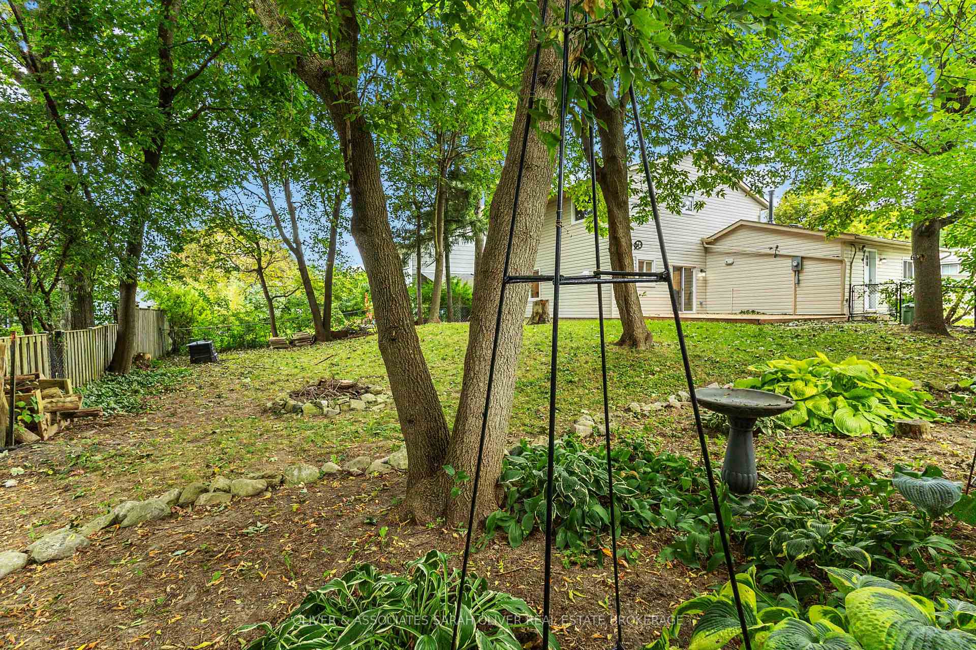 Photo 32 of 95 Blackacres Boulevard, London, North F — HOMEH