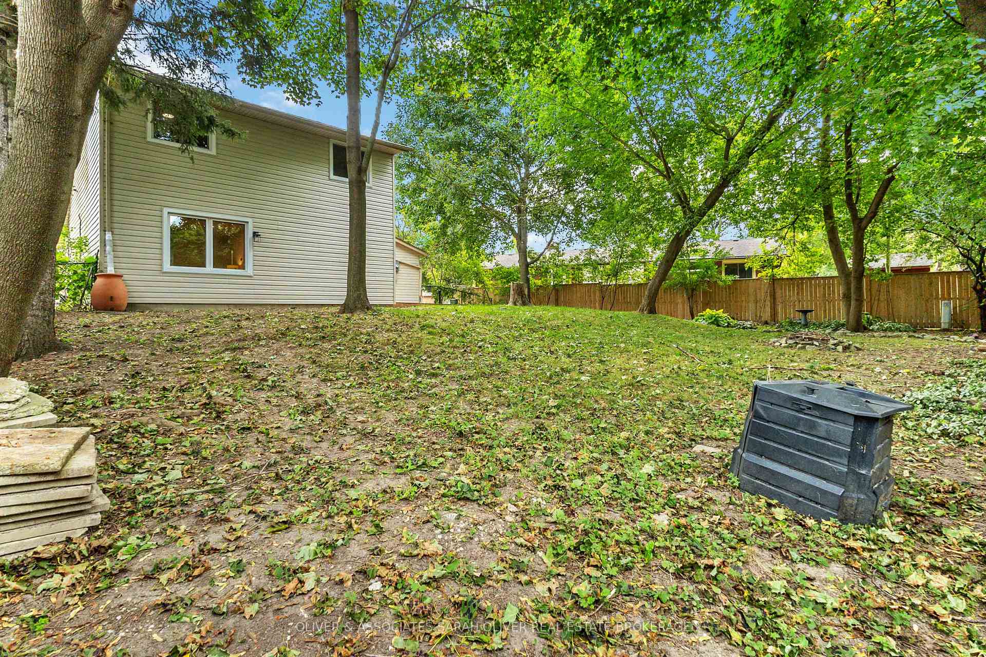Photo 34 of 95 Blackacres Boulevard, London, North F — HOMEH