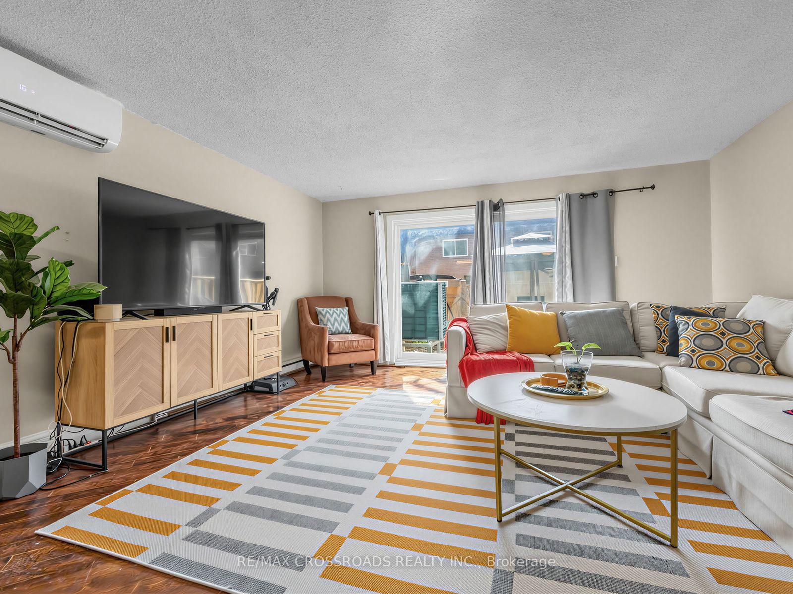 Photo 3 of Unit 57, 275 Manse Road, Scarborough, West Hill — HOMEH