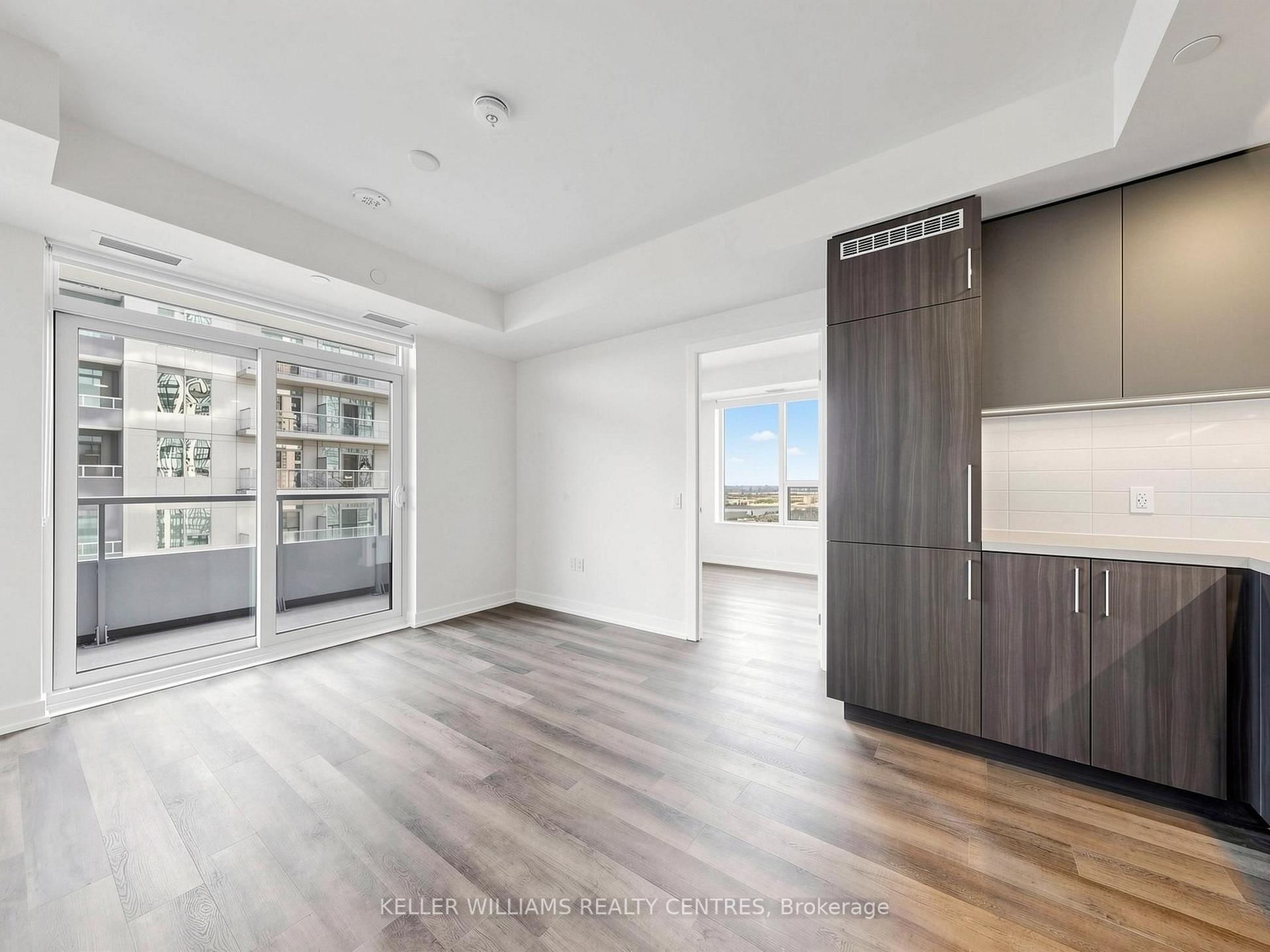 Photo 5 of Unit 1408, 5 Meadowdale Road, Vaughan, Vaughan Corporate Centre — HOMEH