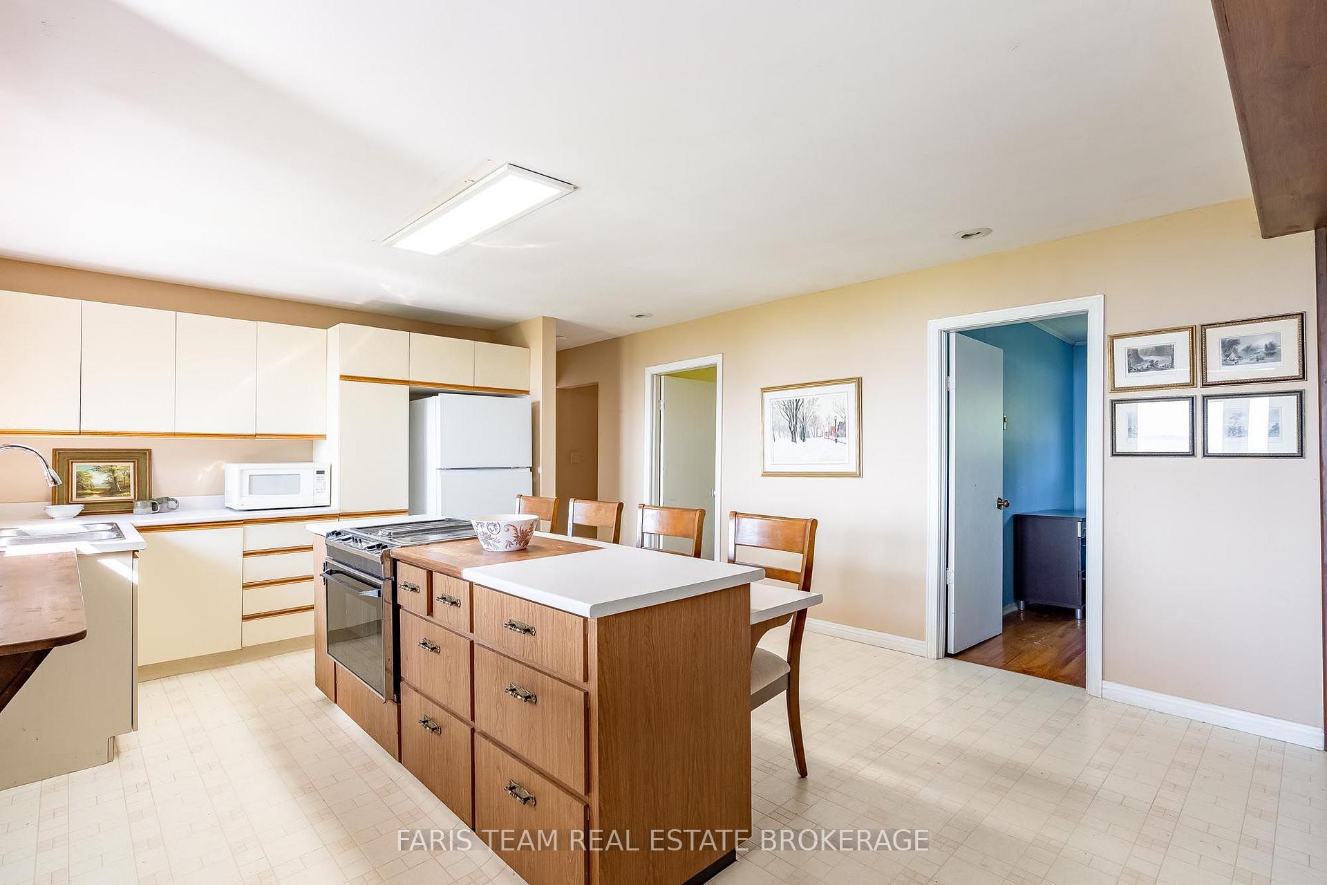 Photo 8 of 1467 Cunningham Crescent, Severn, Rural Severn — HOMEH
