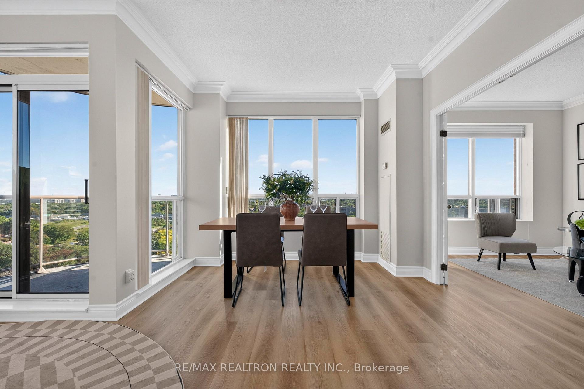 Photo 7 of Unit LPH5, 2 Clairtrell Road, North York, Willowdale East — HOMEH