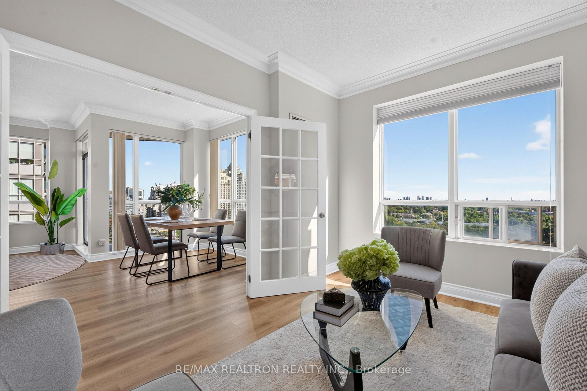 Photo 9 of Unit LPH5, 2 Clairtrell Road, North York, Willowdale East — HOMEH