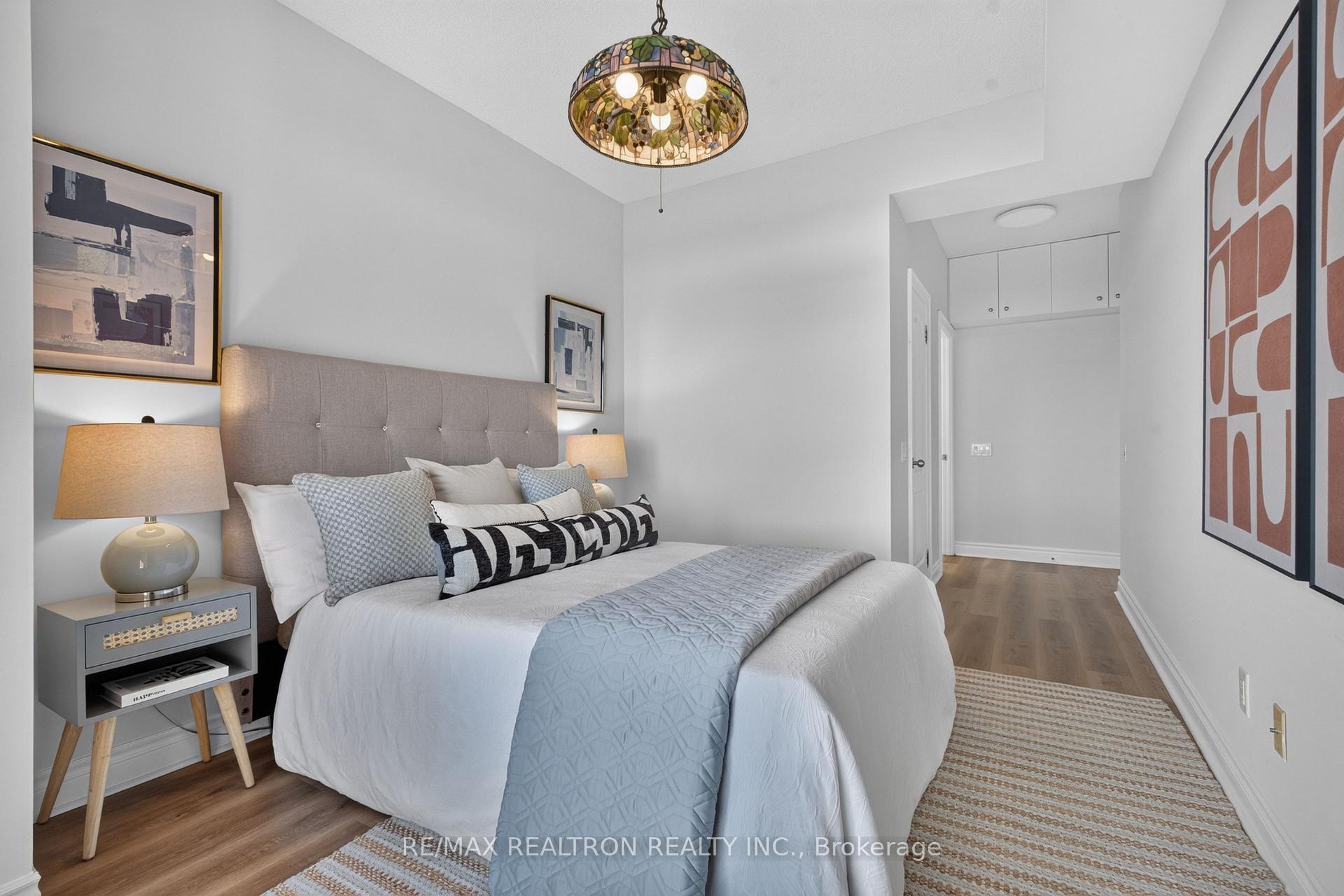 Photo 28 of Unit LPH5, 2 Clairtrell Road, North York, Willowdale East — HOMEH
