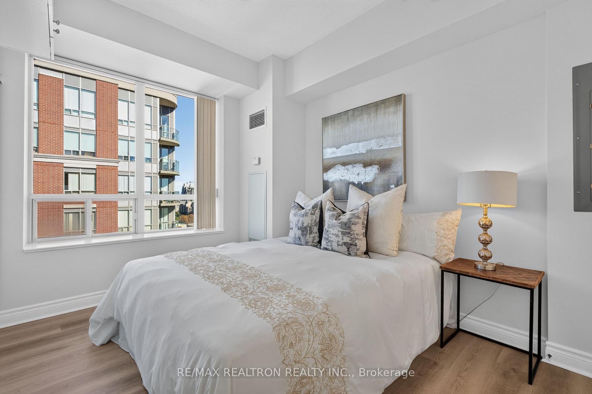 Photo 29 of Unit LPH5, 2 Clairtrell Road, North York, Willowdale East — HOMEH