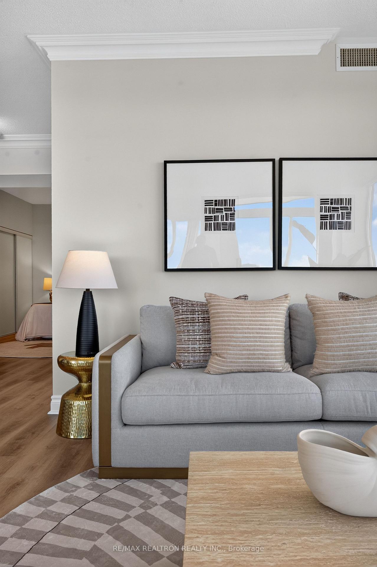 Photo 34 of Unit LPH5, 2 Clairtrell Road, North York, Willowdale East — HOMEH