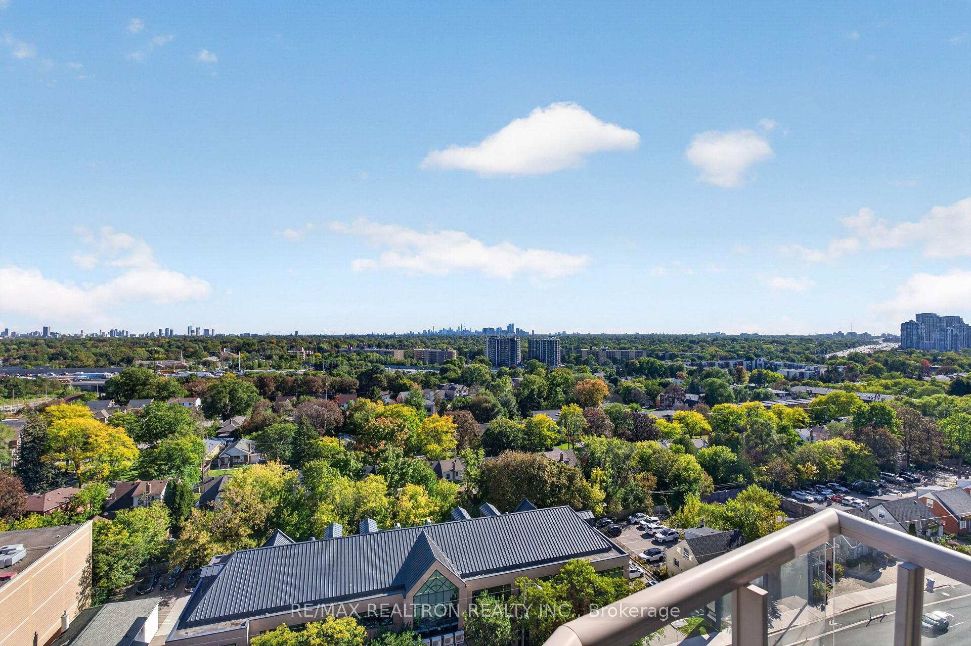 Photo 44 of Unit LPH5, 2 Clairtrell Road, North York, Willowdale East — HOMEH