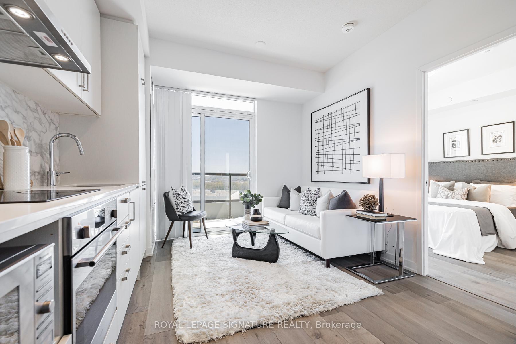Photo 1 of Unit 618, 60 Honeycrisp Crescent, Vaughan, Vaughan Corporate Centre — HOMEH