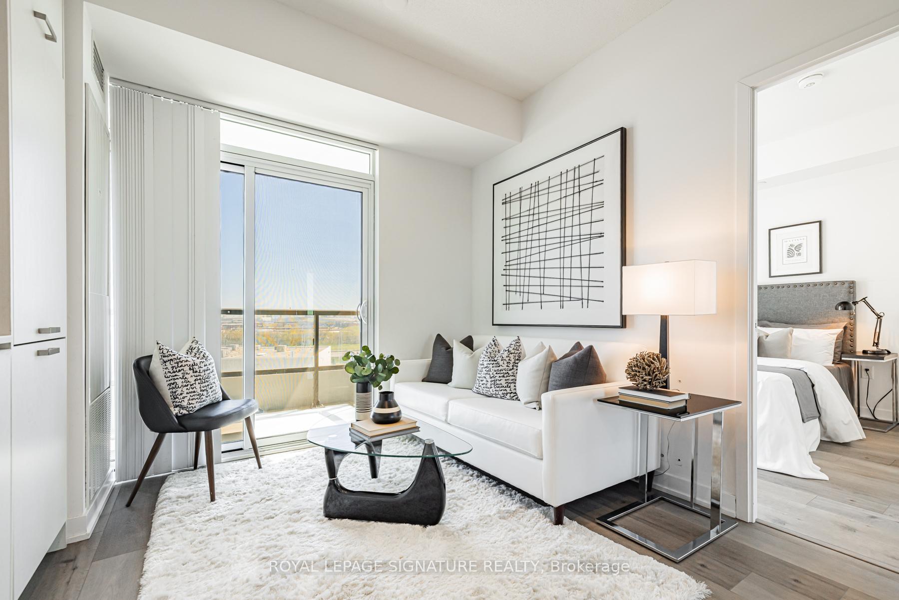 Photo 8 of Unit 618, 60 Honeycrisp Crescent, Vaughan, Vaughan Corporate Centre — HOMEH