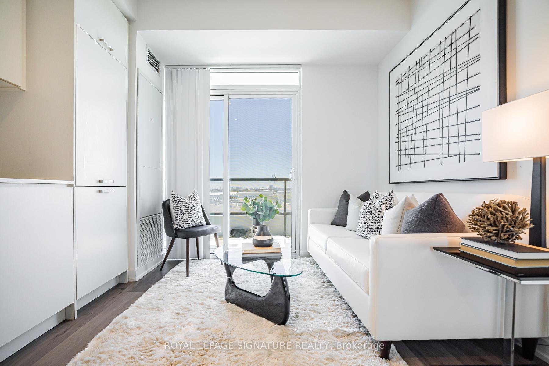 Photo 9 of Unit 618, 60 Honeycrisp Crescent, Vaughan, Vaughan Corporate Centre — HOMEH