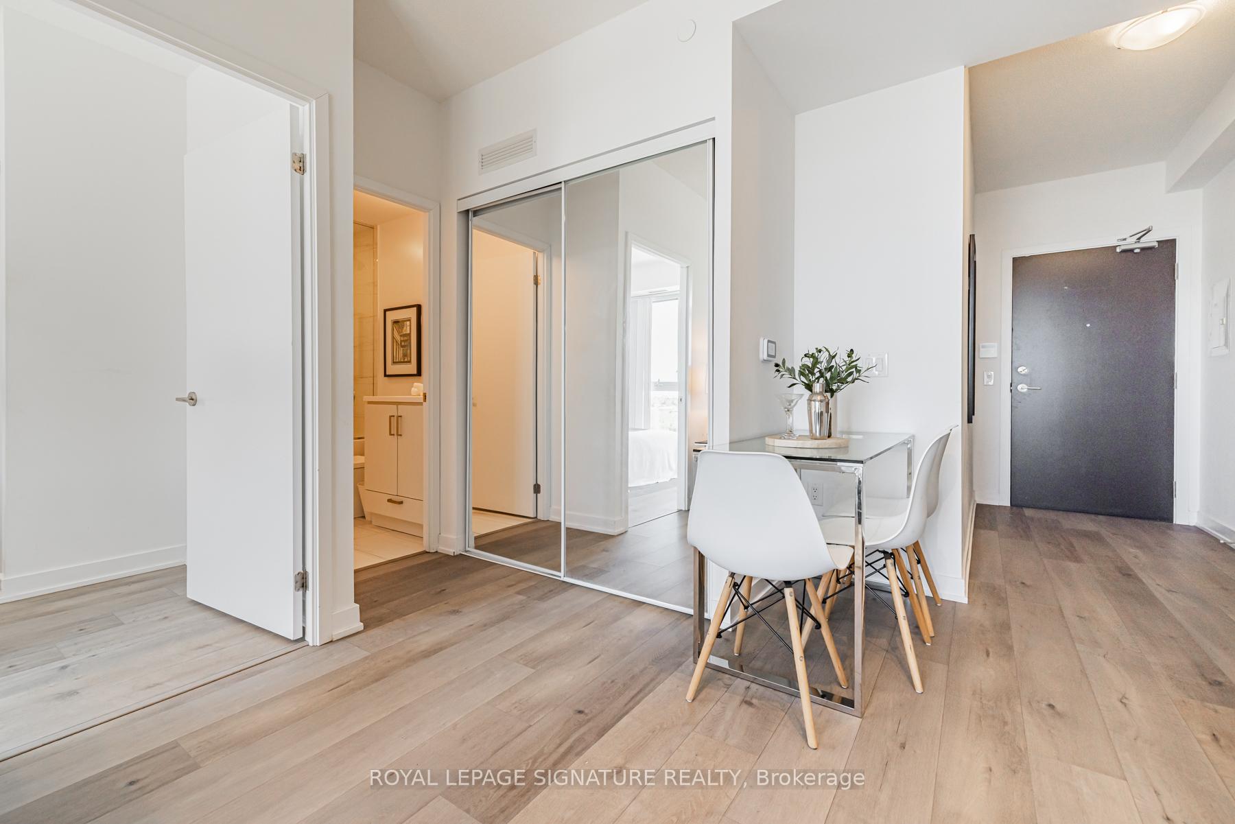 Photo 15 of Unit 618, 60 Honeycrisp Crescent, Vaughan, Vaughan Corporate Centre — HOMEH