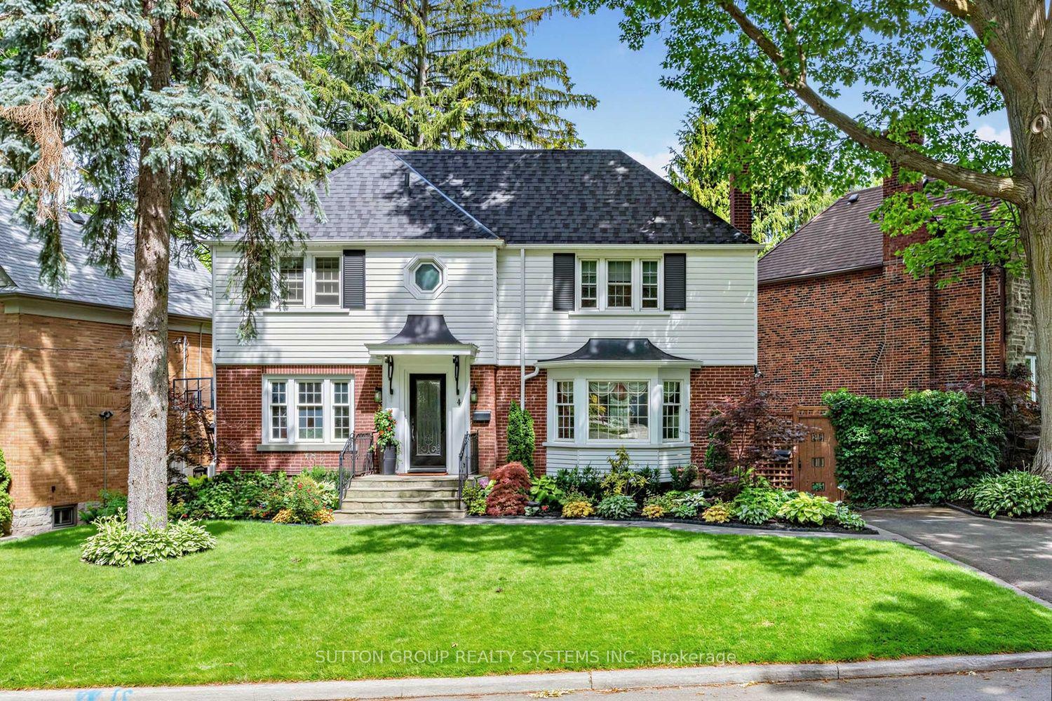 Photo 3 of 4 Brule Crescent, Toronto, High Park-Swansea — HOMEH