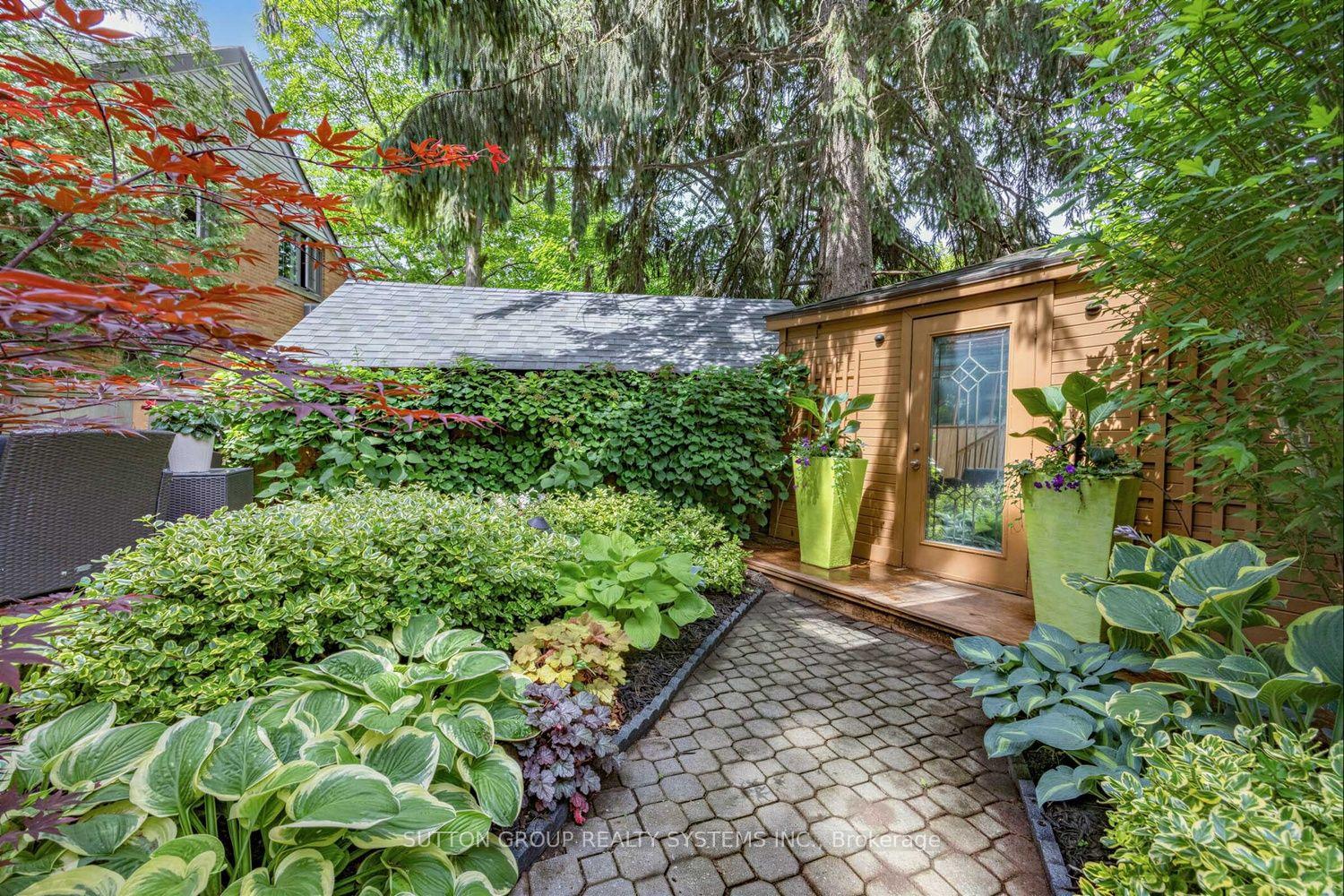 Photo 45 of 4 Brule Crescent, Toronto, High Park-Swansea — HOMEH