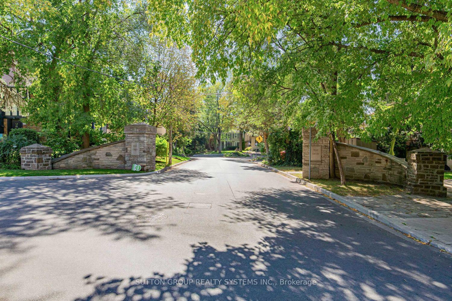 Photo 55 of 4 Brule Crescent, Toronto, High Park-Swansea — HOMEH