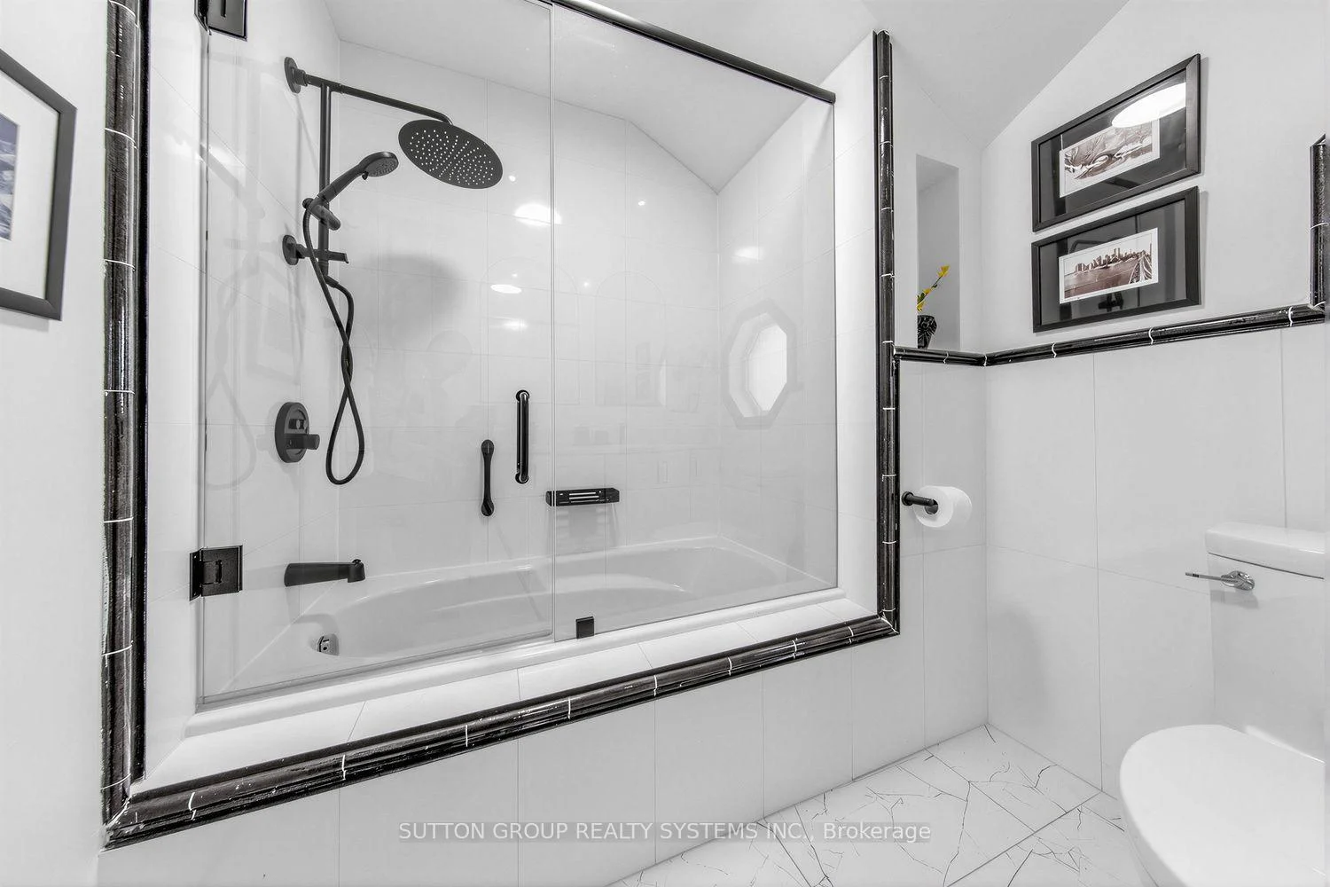 Photo 35 of 4 Brule Crescent, Toronto, High Park-Swansea — HOMEH