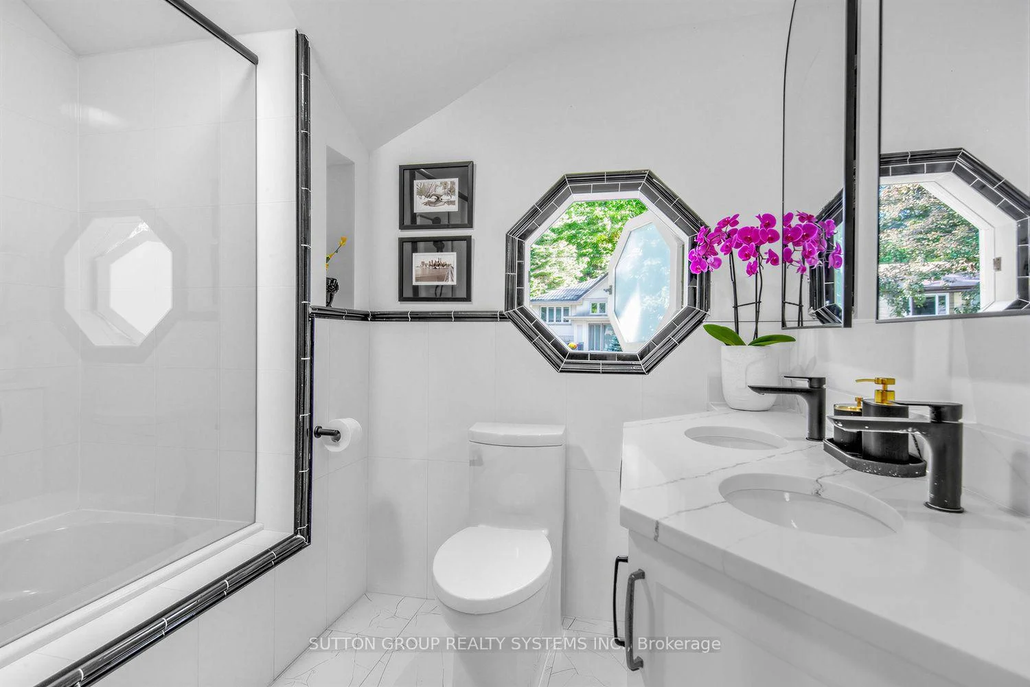 Photo 37 of 4 Brule Crescent, Toronto, High Park-Swansea — HOMEH