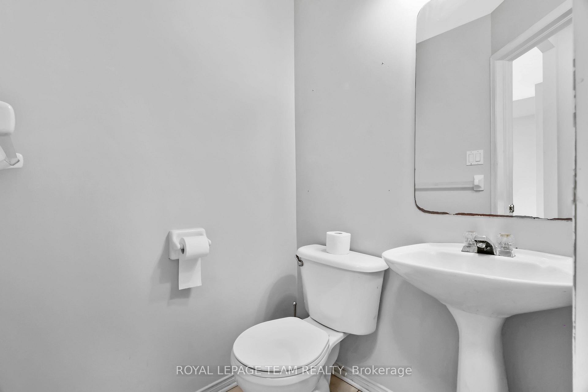 Photo 5 of 141 Hearst Way, Ottawa, Kanata - Katimavik — HOMEH