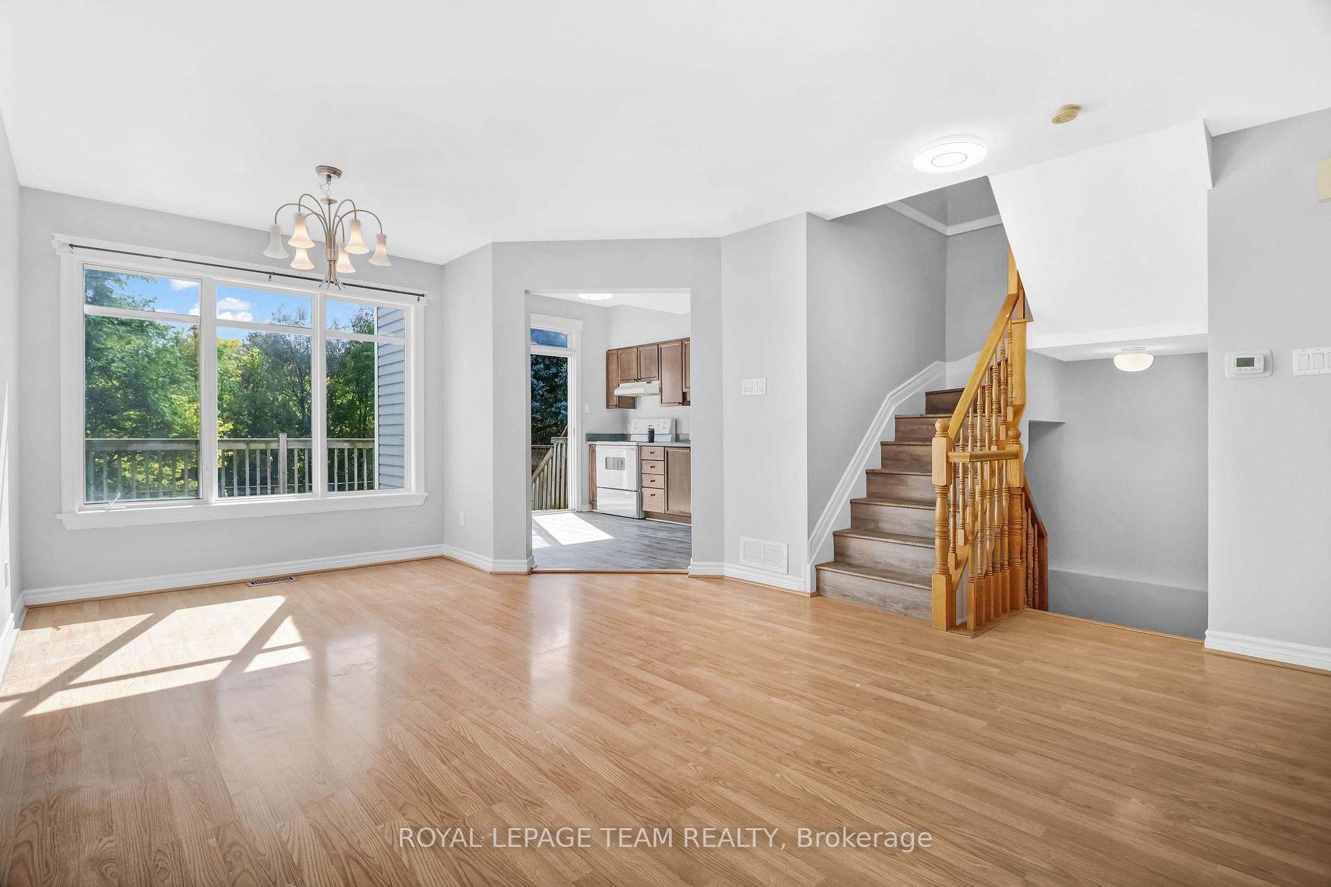 Photo 7 of 141 Hearst Way, Ottawa, Kanata - Katimavik — HOMEH