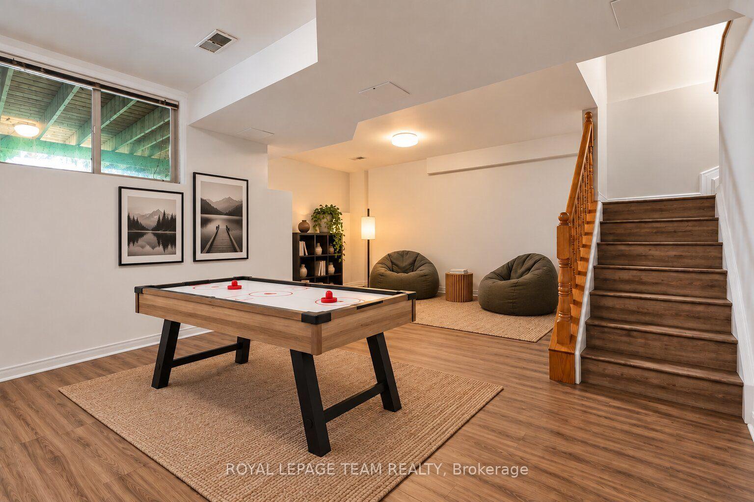 Photo 23 of 141 Hearst Way, Ottawa, Kanata - Katimavik — HOMEH