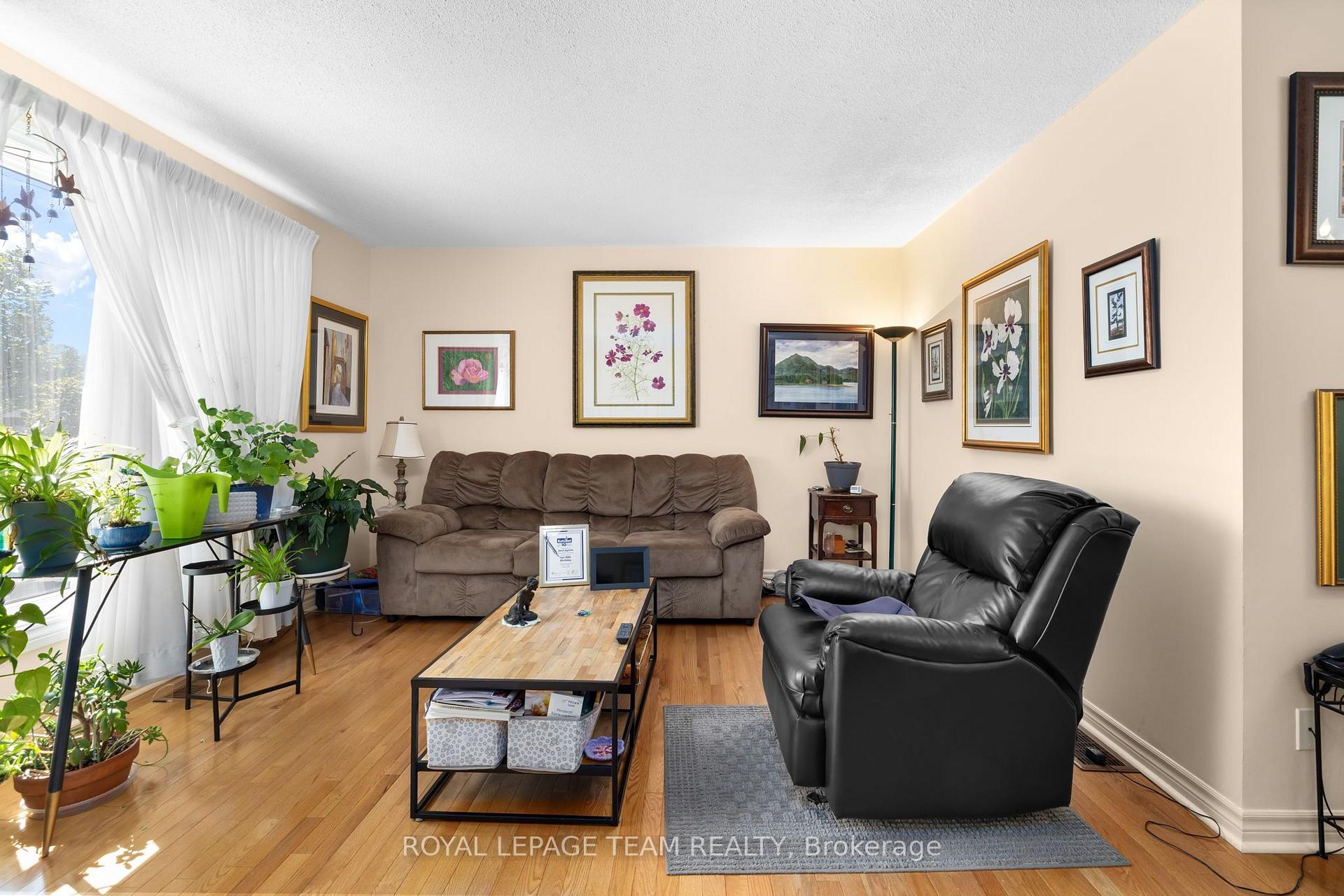Photo 10 of Unit 47, 38 Woodvale, Ottawa, Craig Henry/Woodvale — HOMEH