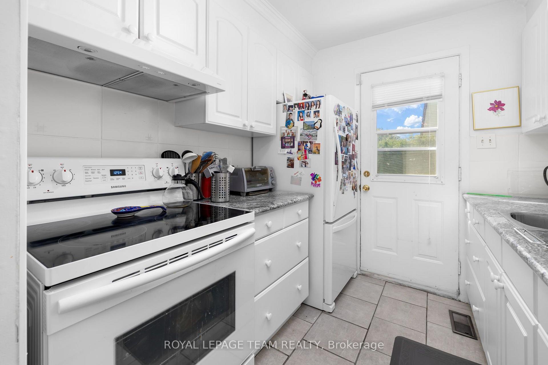 Photo 16 of Unit 47, 38 Woodvale, Ottawa, Craig Henry/Woodvale — HOMEH
