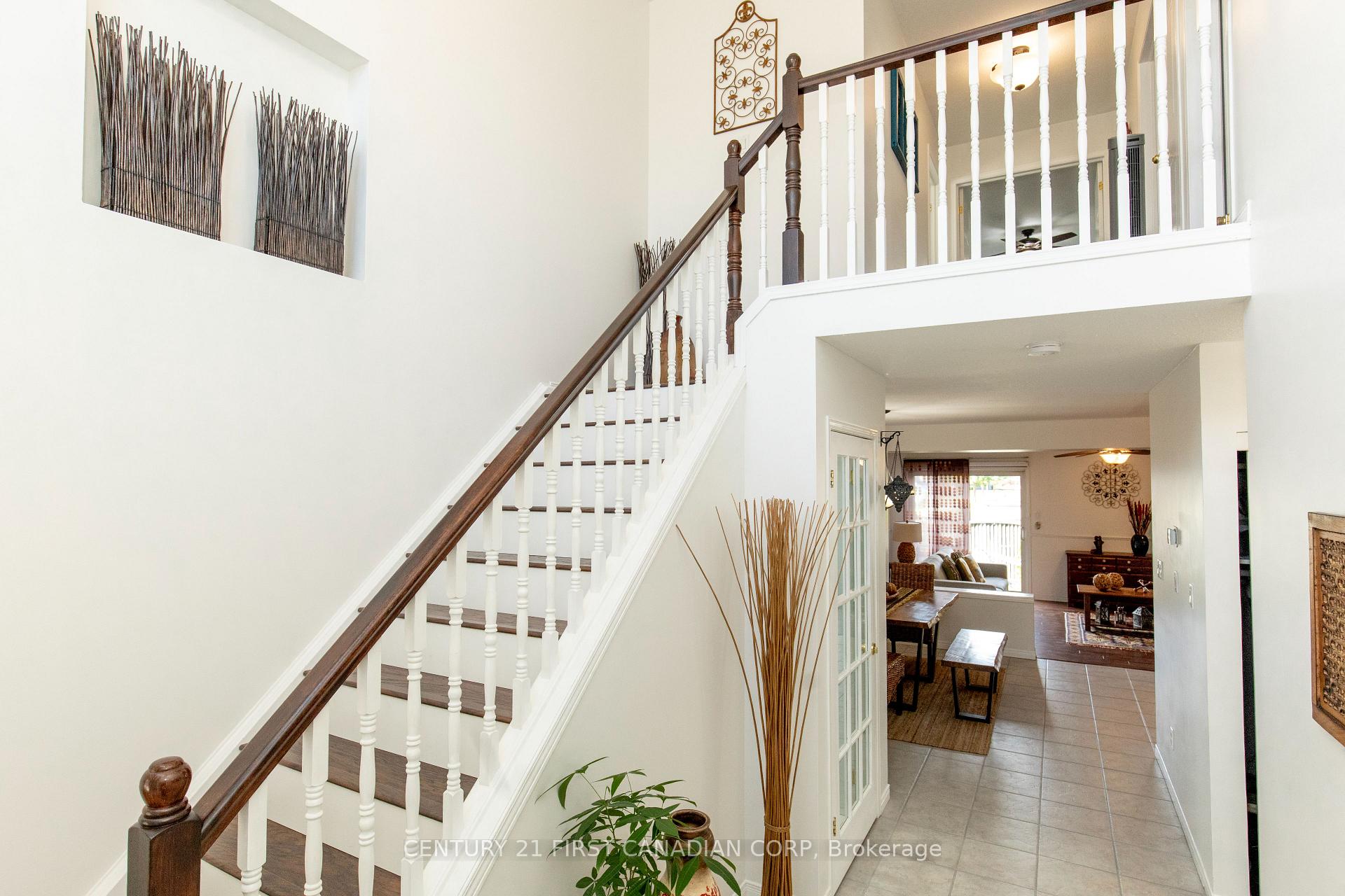 Photo 12 of 564 Cuthbert Circle, London, South U — HOMEH