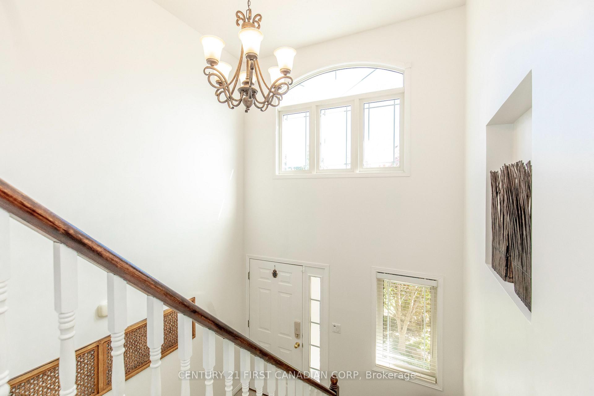 Photo 14 of 564 Cuthbert Circle, London, South U — HOMEH