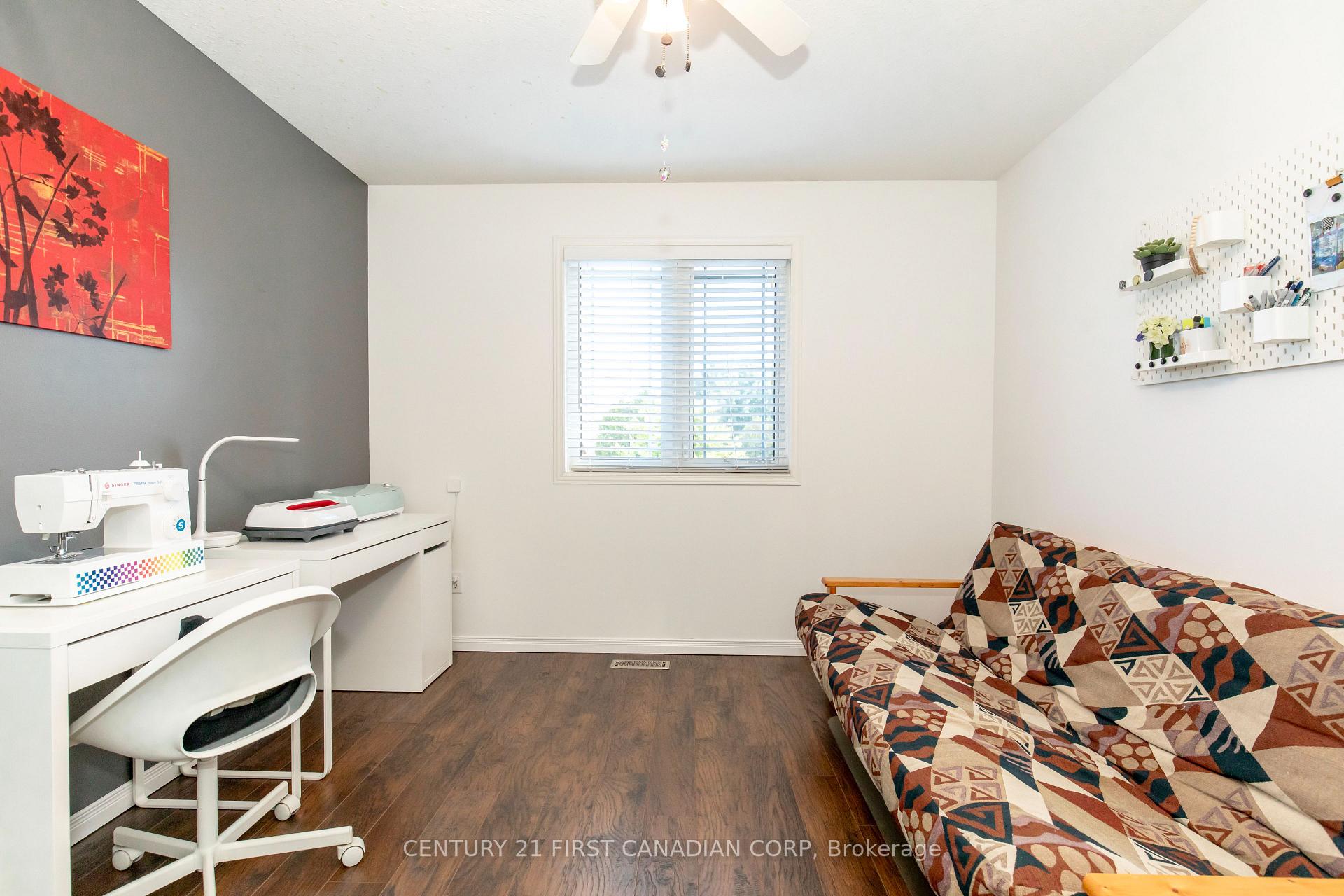 Photo 30 of 564 Cuthbert Circle, London, South U — HOMEH