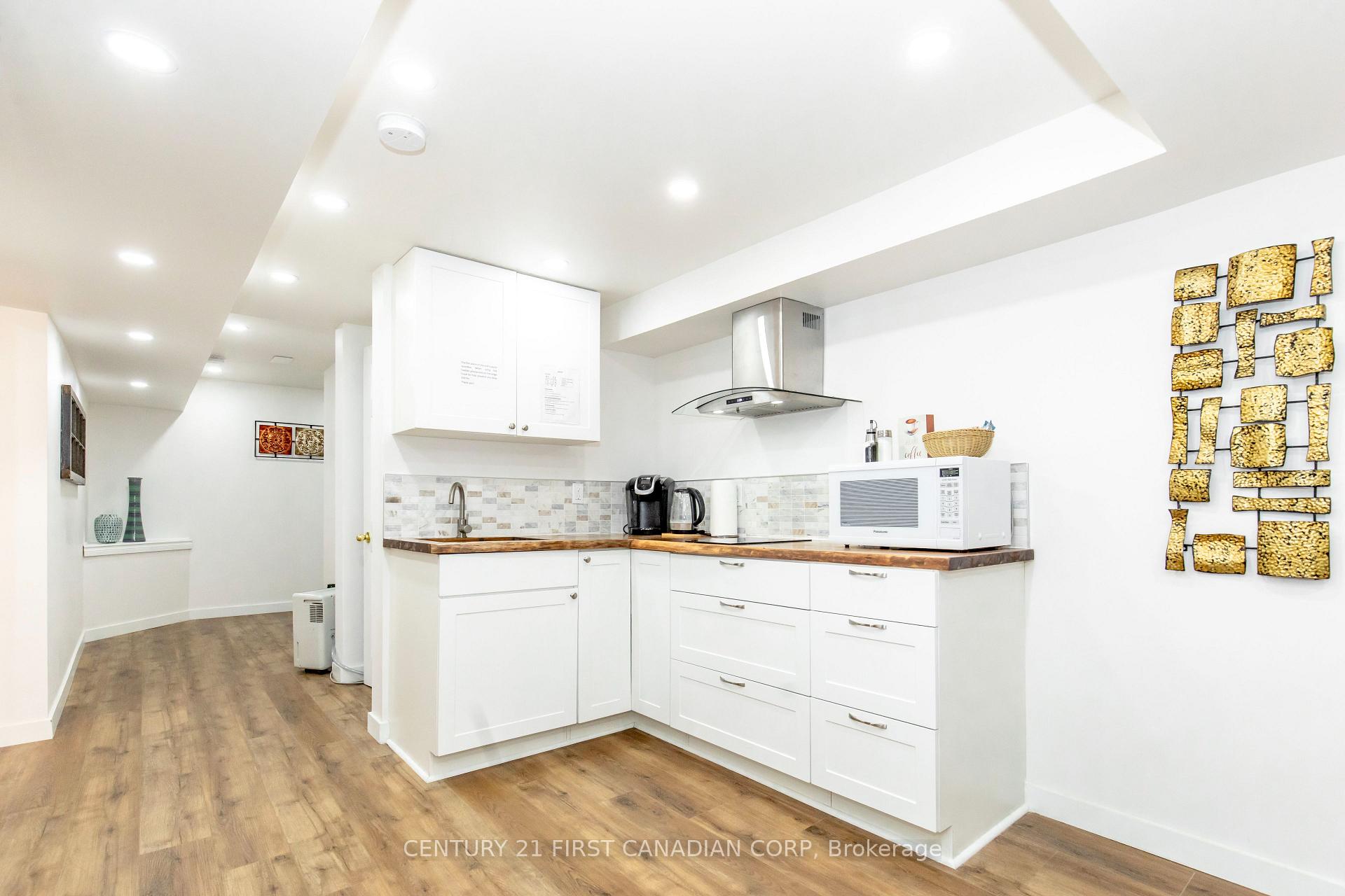 Photo 35 of 564 Cuthbert Circle, London, South U — HOMEH