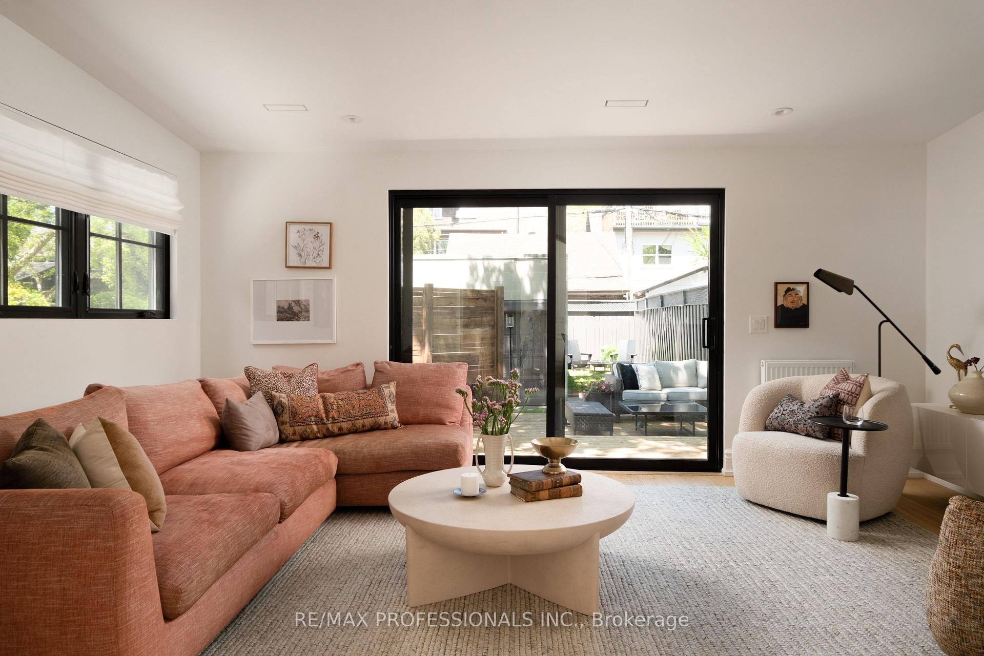 Photo 22 of 286 Wright Avenue, Toronto, High Park-Swansea — HOMEH