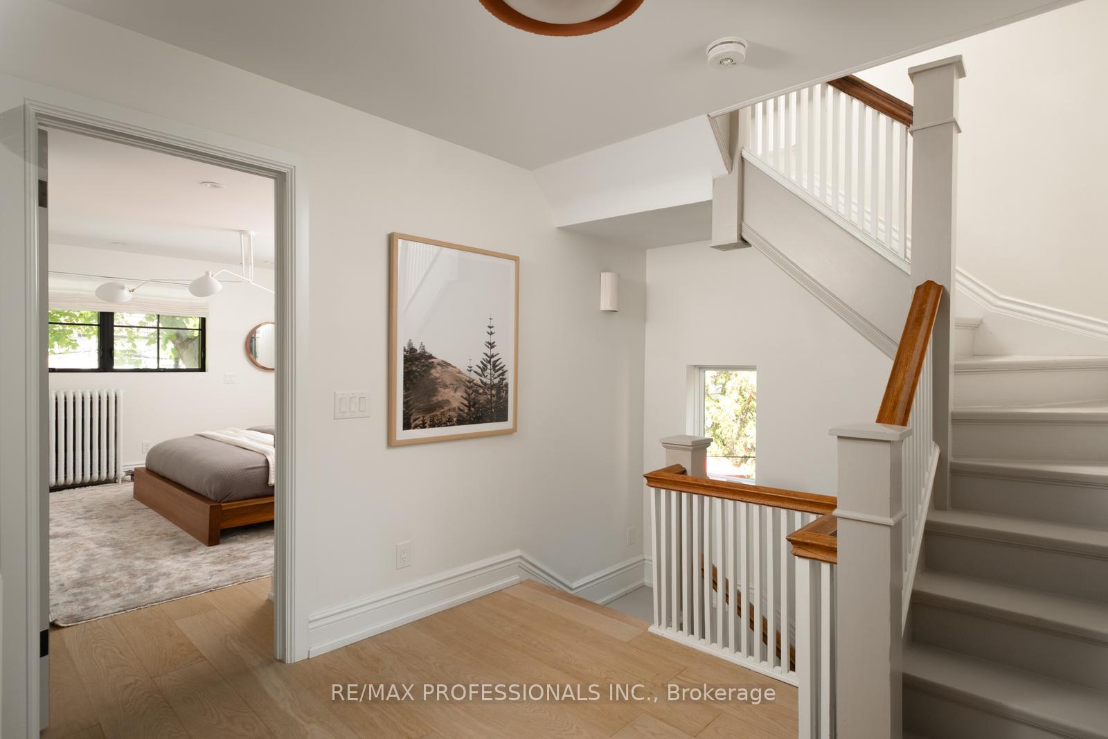 Photo 26 of 286 Wright Avenue, Toronto, High Park-Swansea — HOMEH