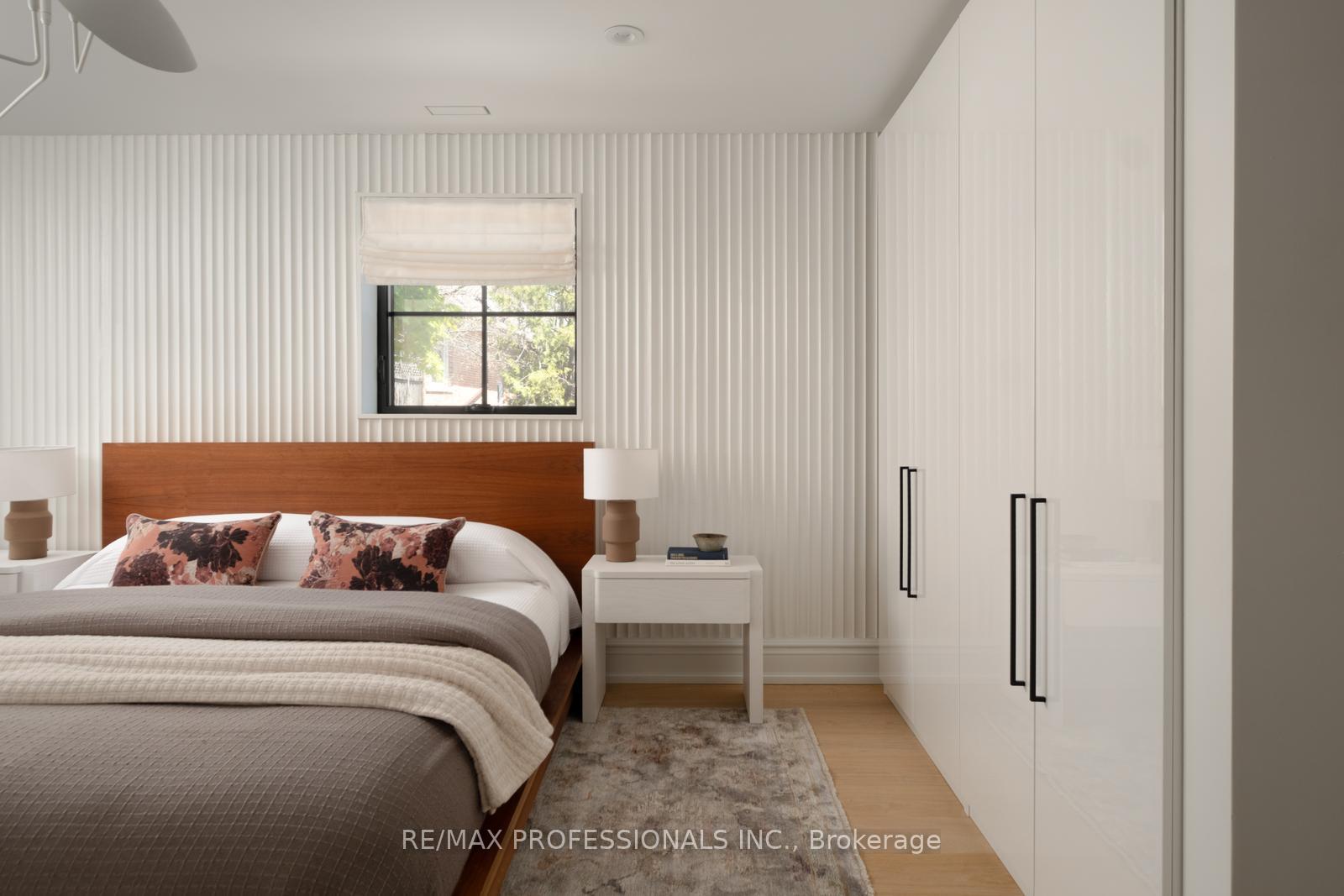 Photo 27 of 286 Wright Avenue, Toronto, High Park-Swansea — HOMEH