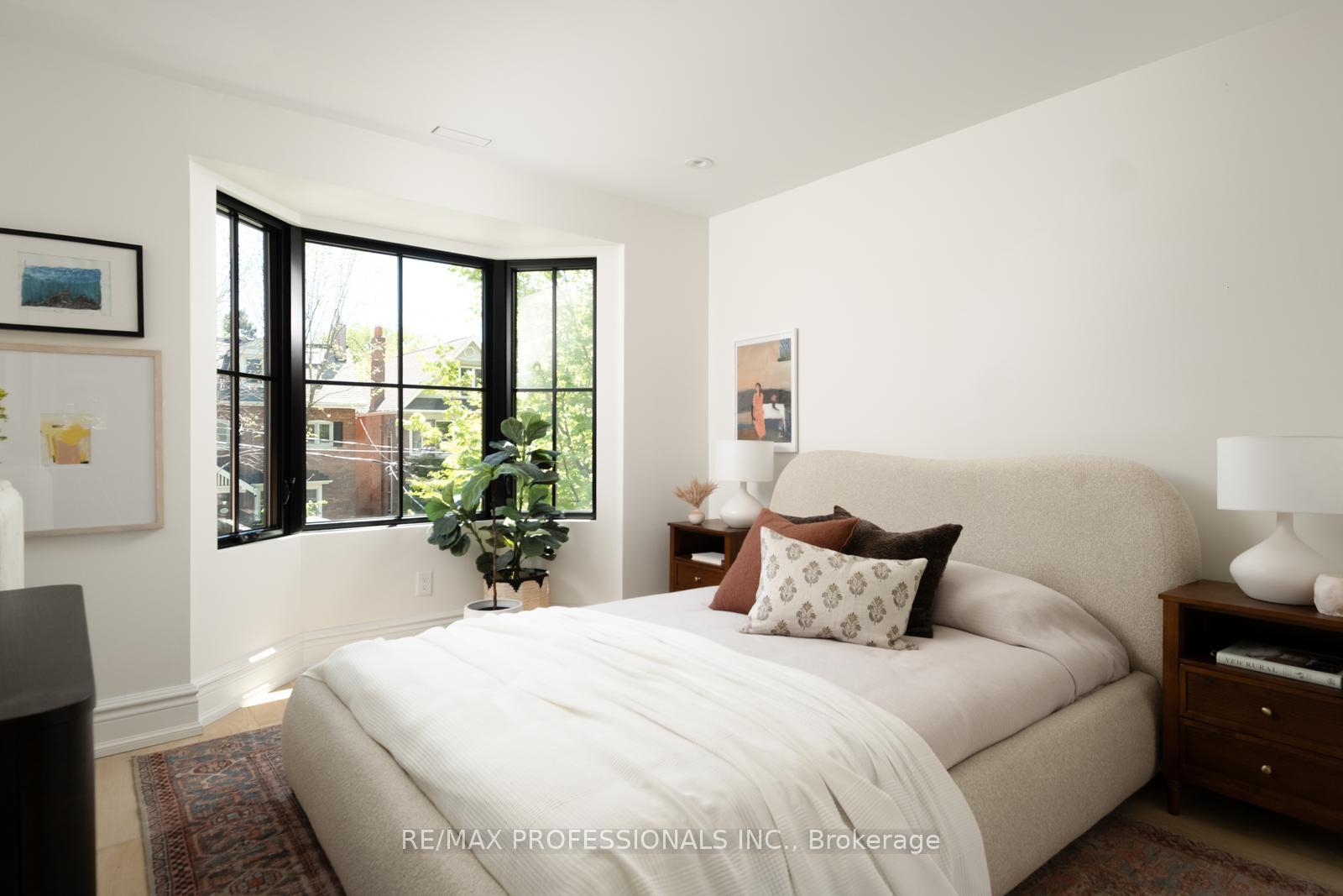 Photo 34 of 286 Wright Avenue, Toronto, High Park-Swansea — HOMEH